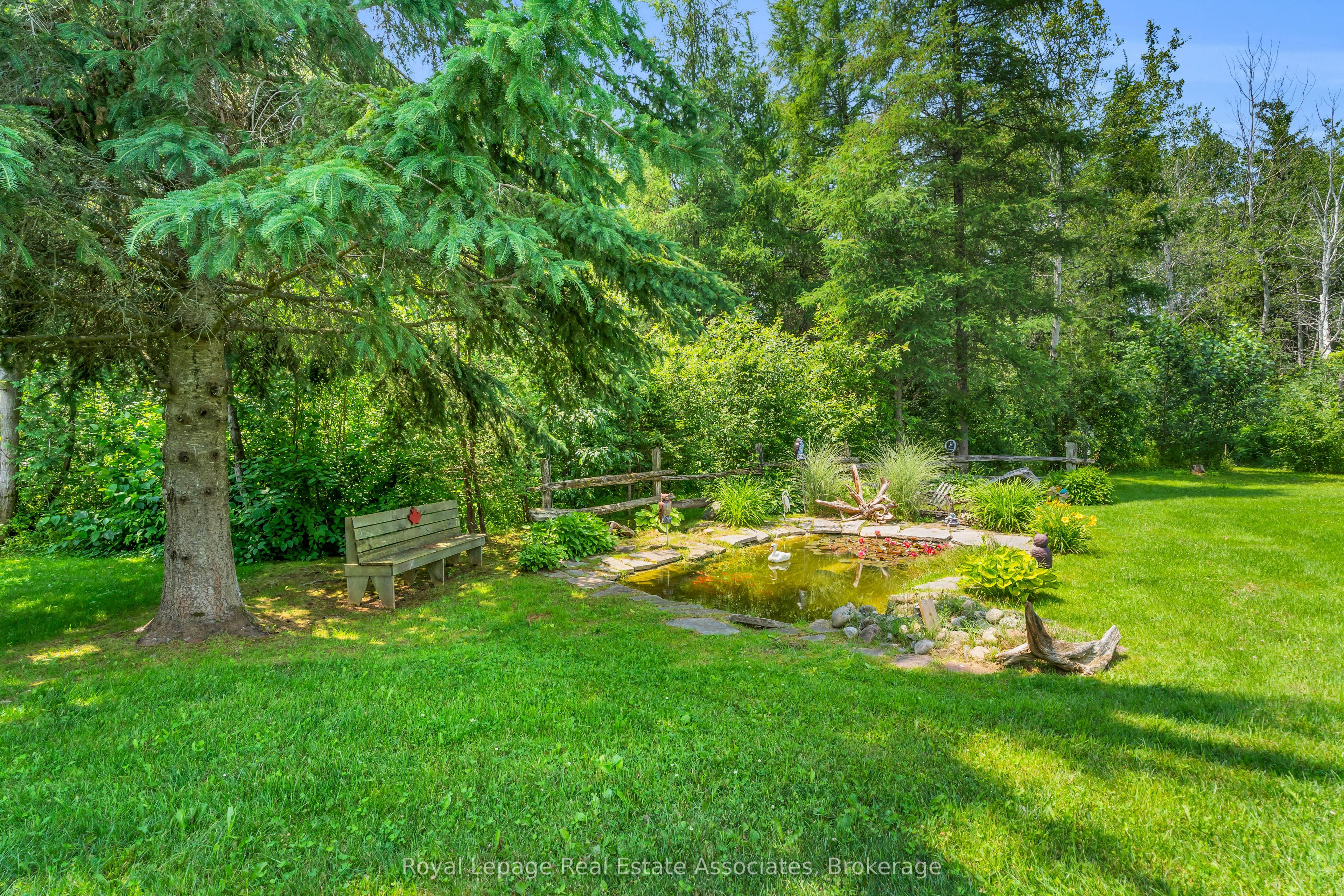 5594 First Line Property Photo 39