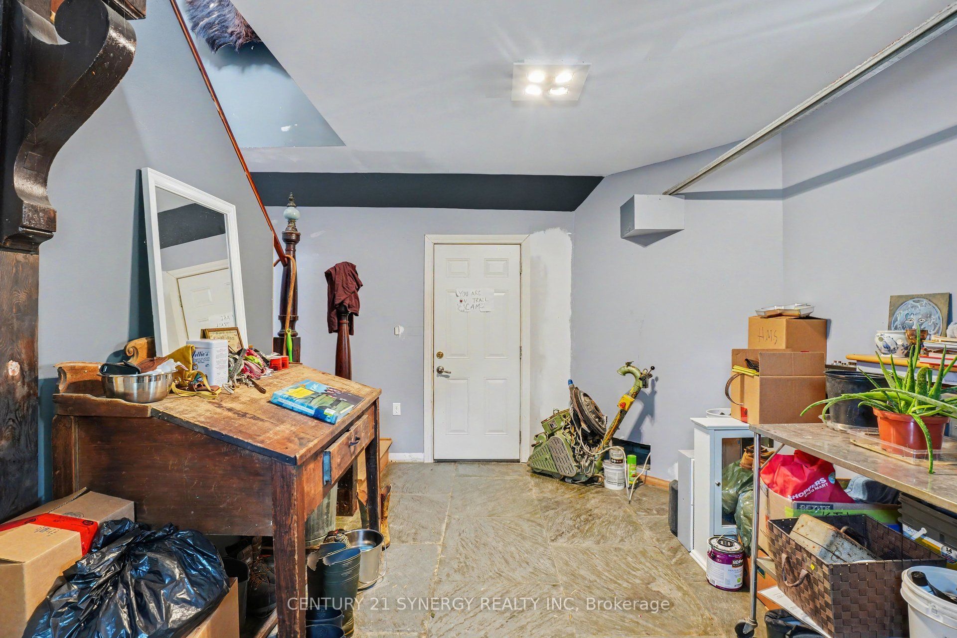 38 Main Street E Property Photo 16