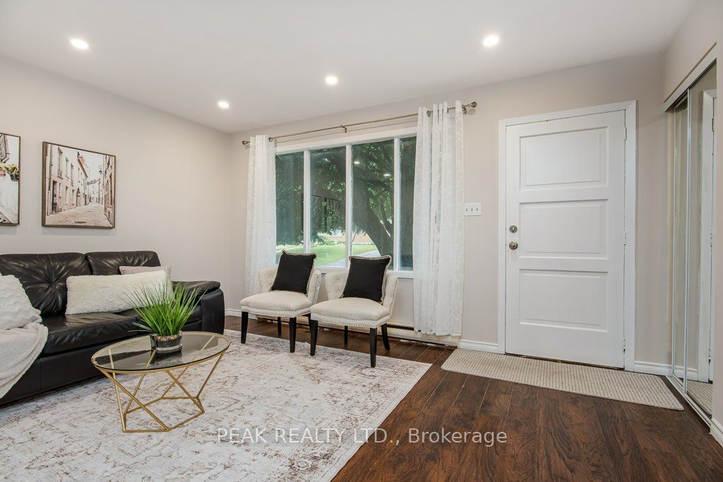 185 Cedarvale Crescent A Property Photo 4