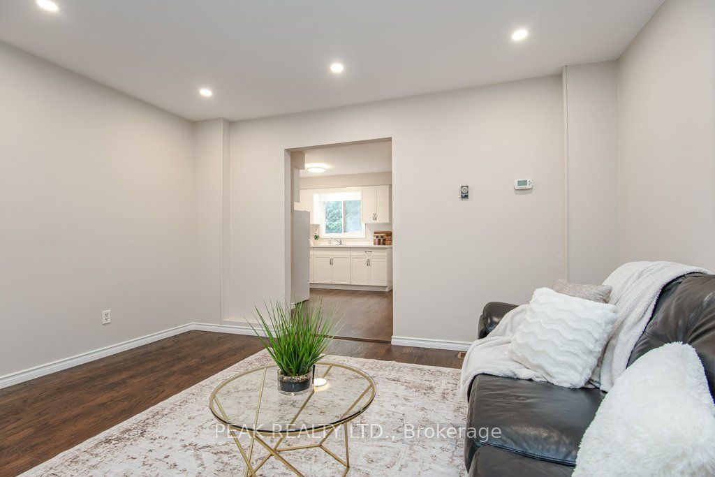 185 Cedarvale Crescent A Property Photo 9