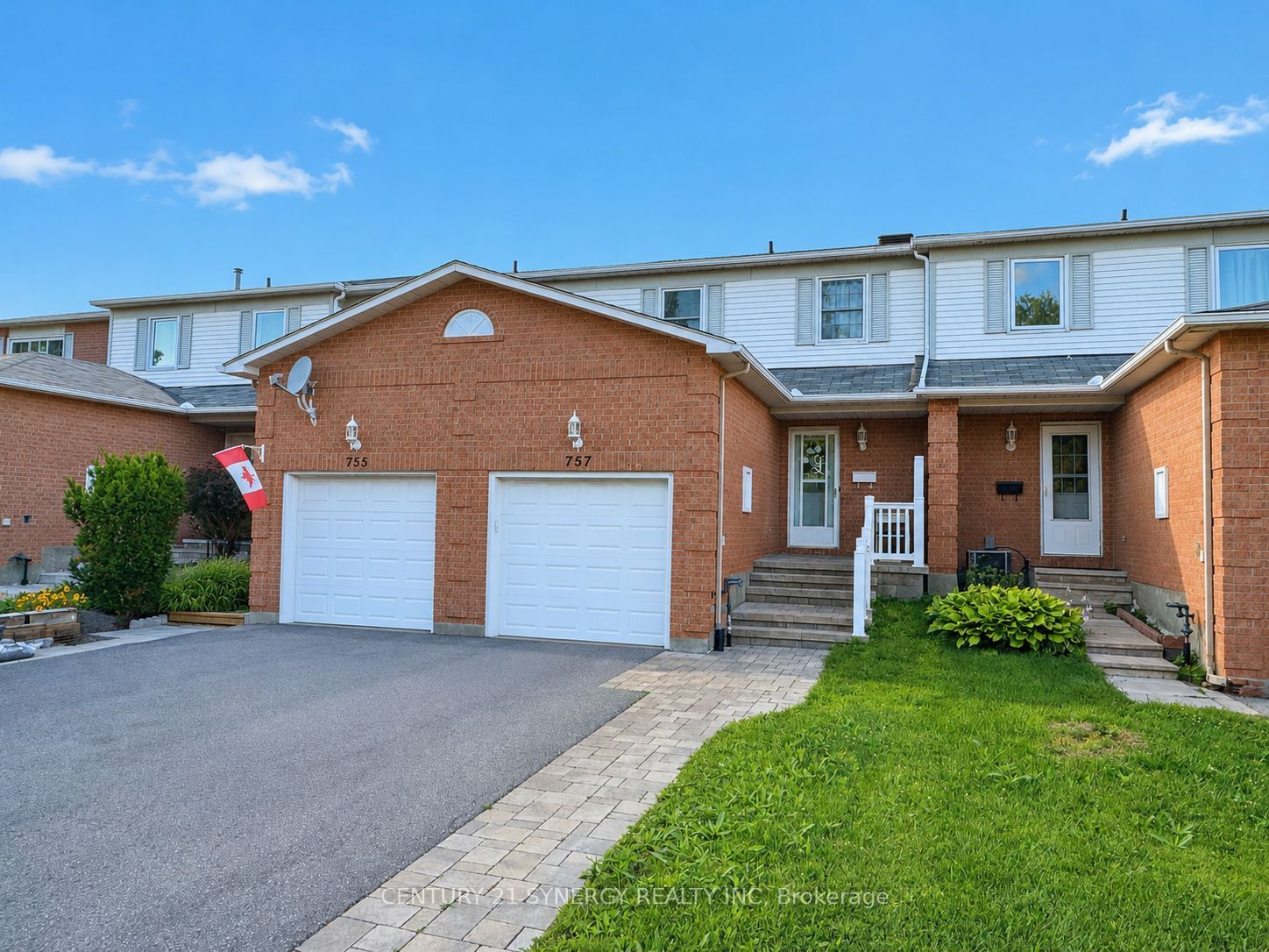 757 Clearcrest Crescent