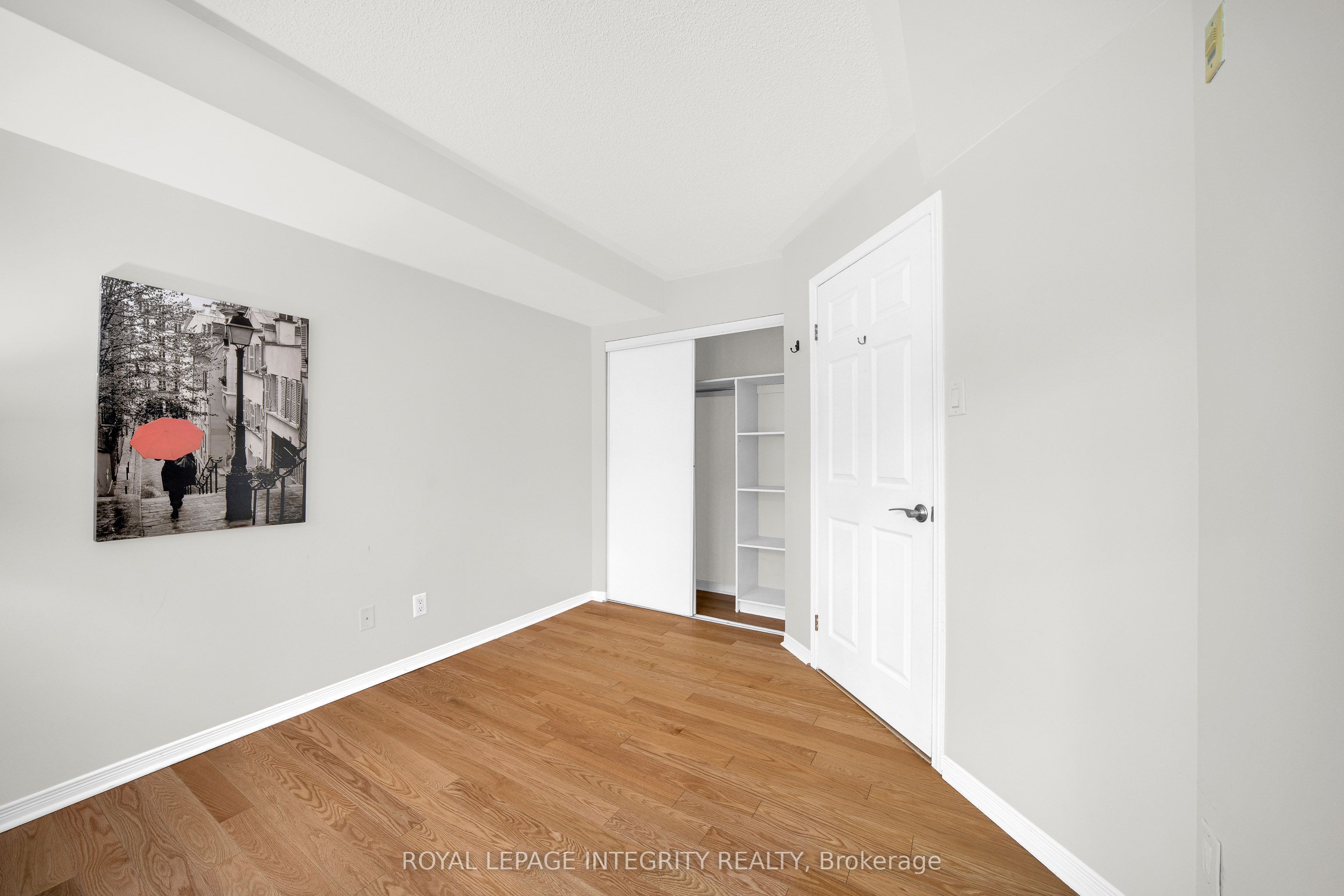 310 Central Park Drive 3m Property Photo 22