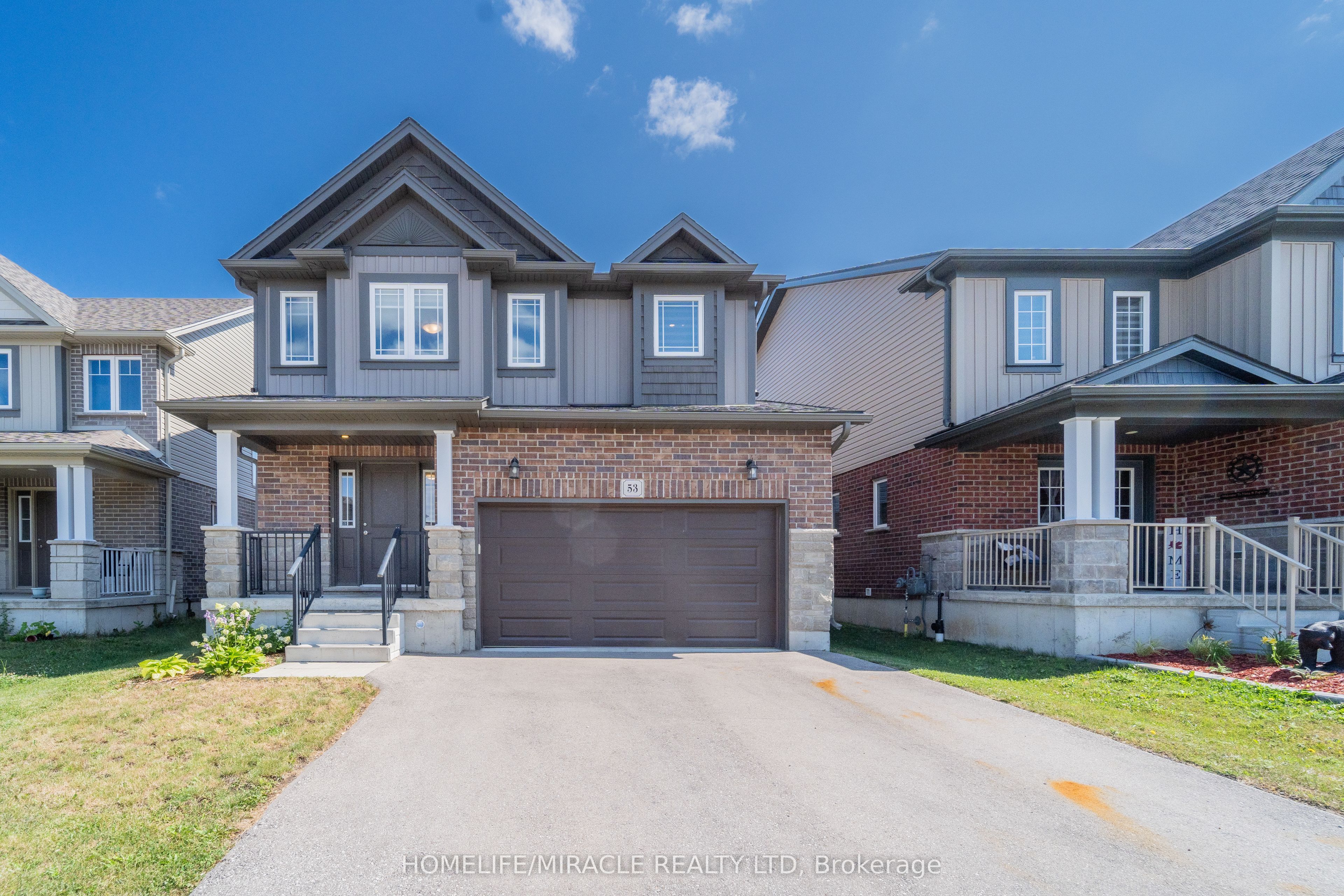53 Robertson Drive Property Photo 1