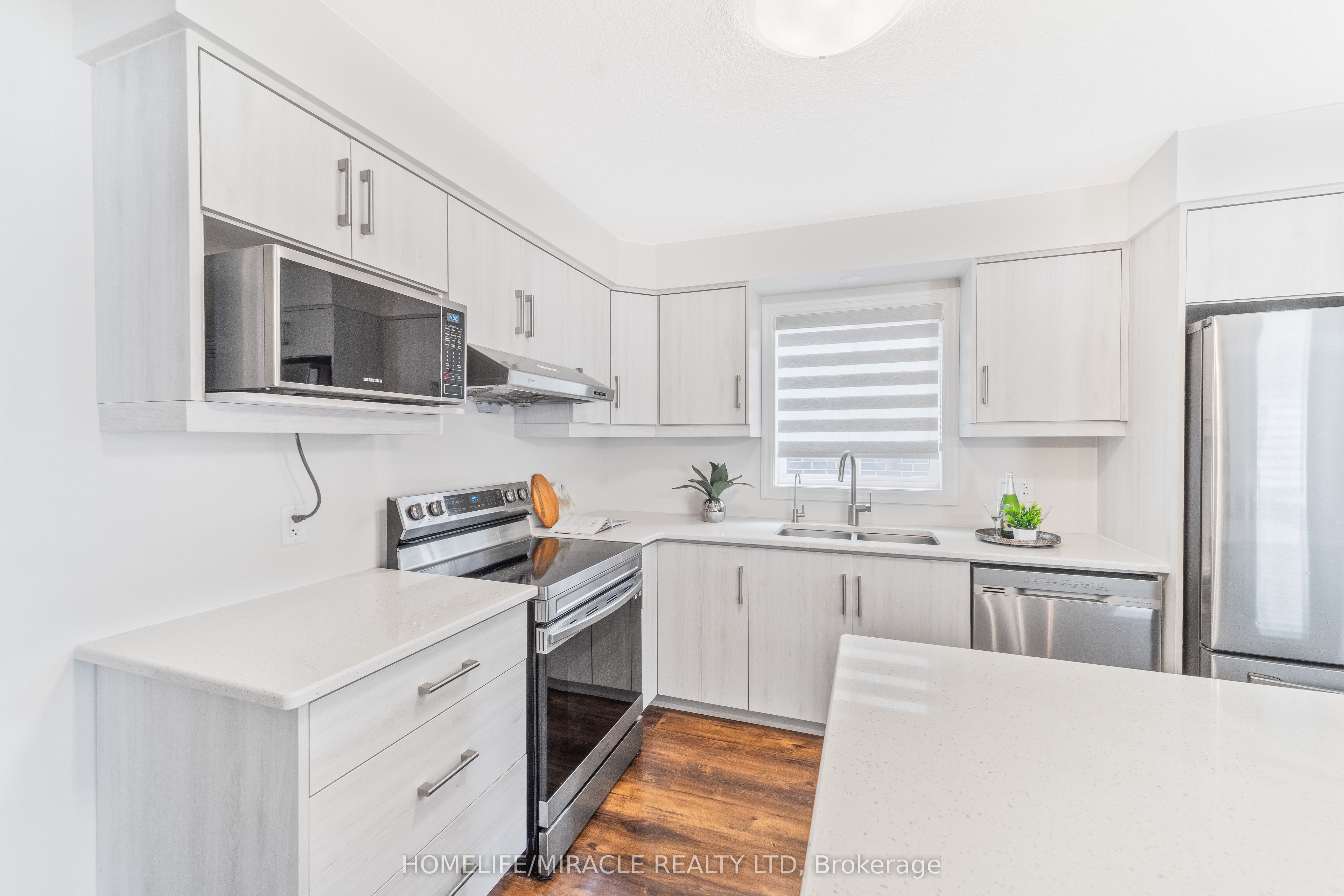 53 Robertson Drive Property Photo 7