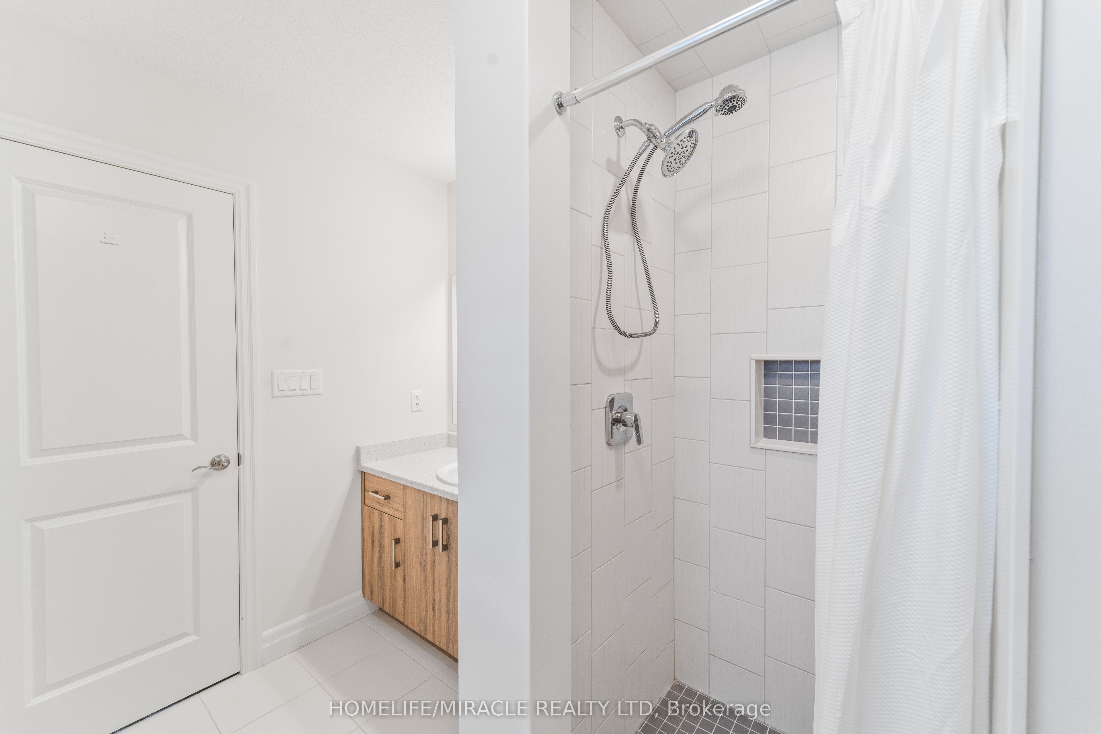 53 Robertson Drive Property Photo 20