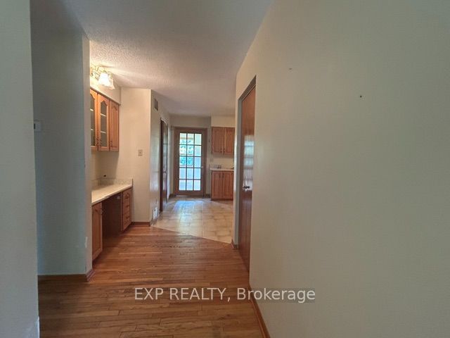 9327 Cooper Hill Road Property Photo 9