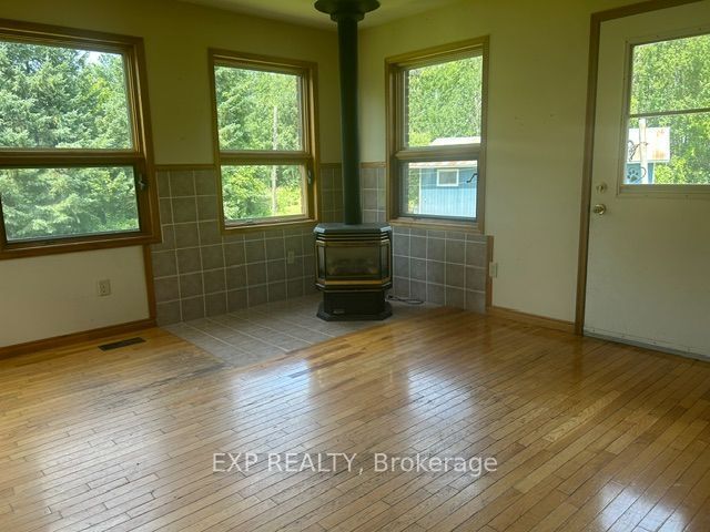 9327 Cooper Hill Road Property Photo 14