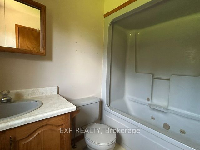 9327 Cooper Hill Road Property Photo 20
