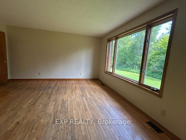 9327 Cooper Hill Road Property Photo 23