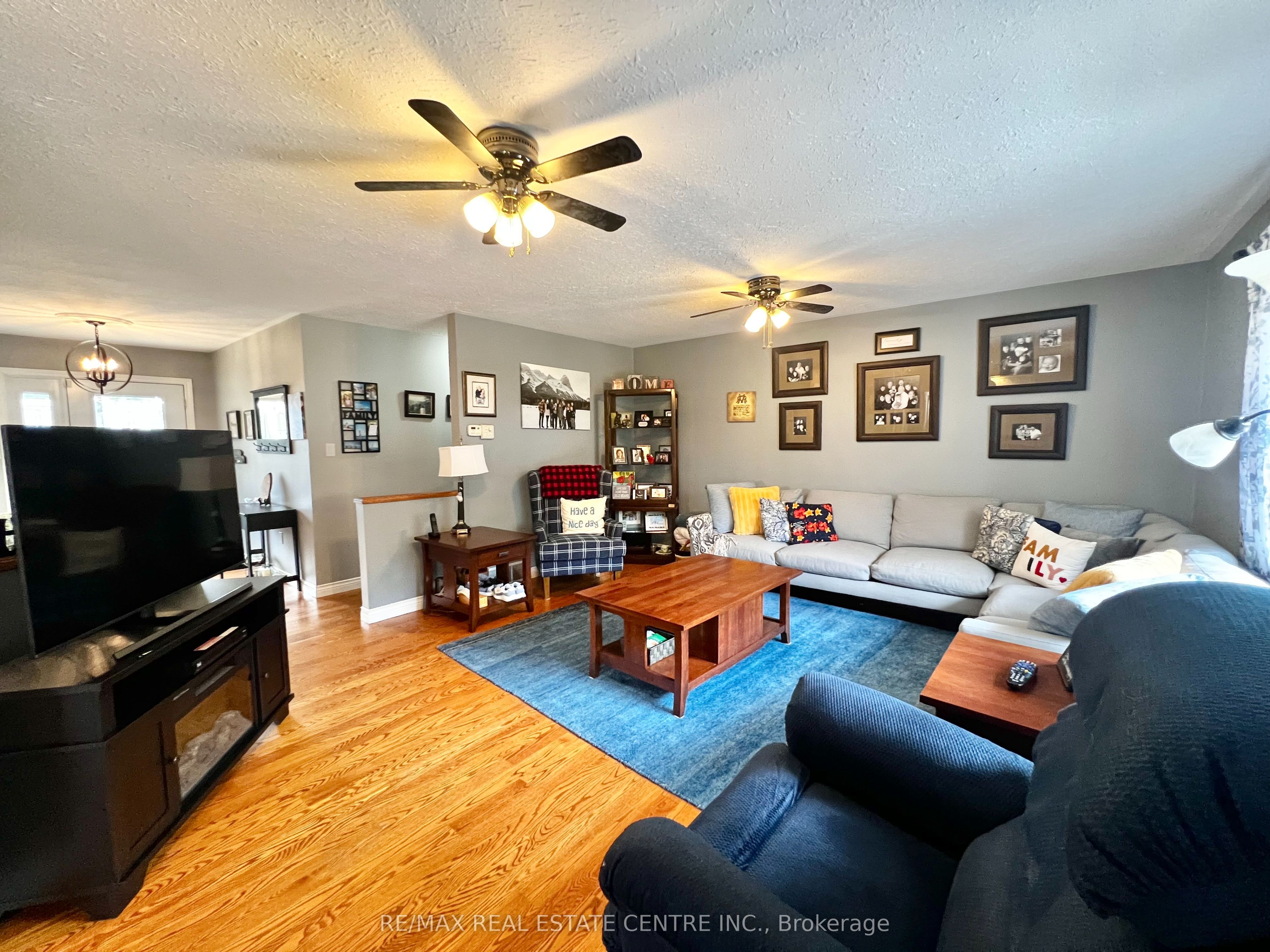 476210 3rd Line Property Photo 12