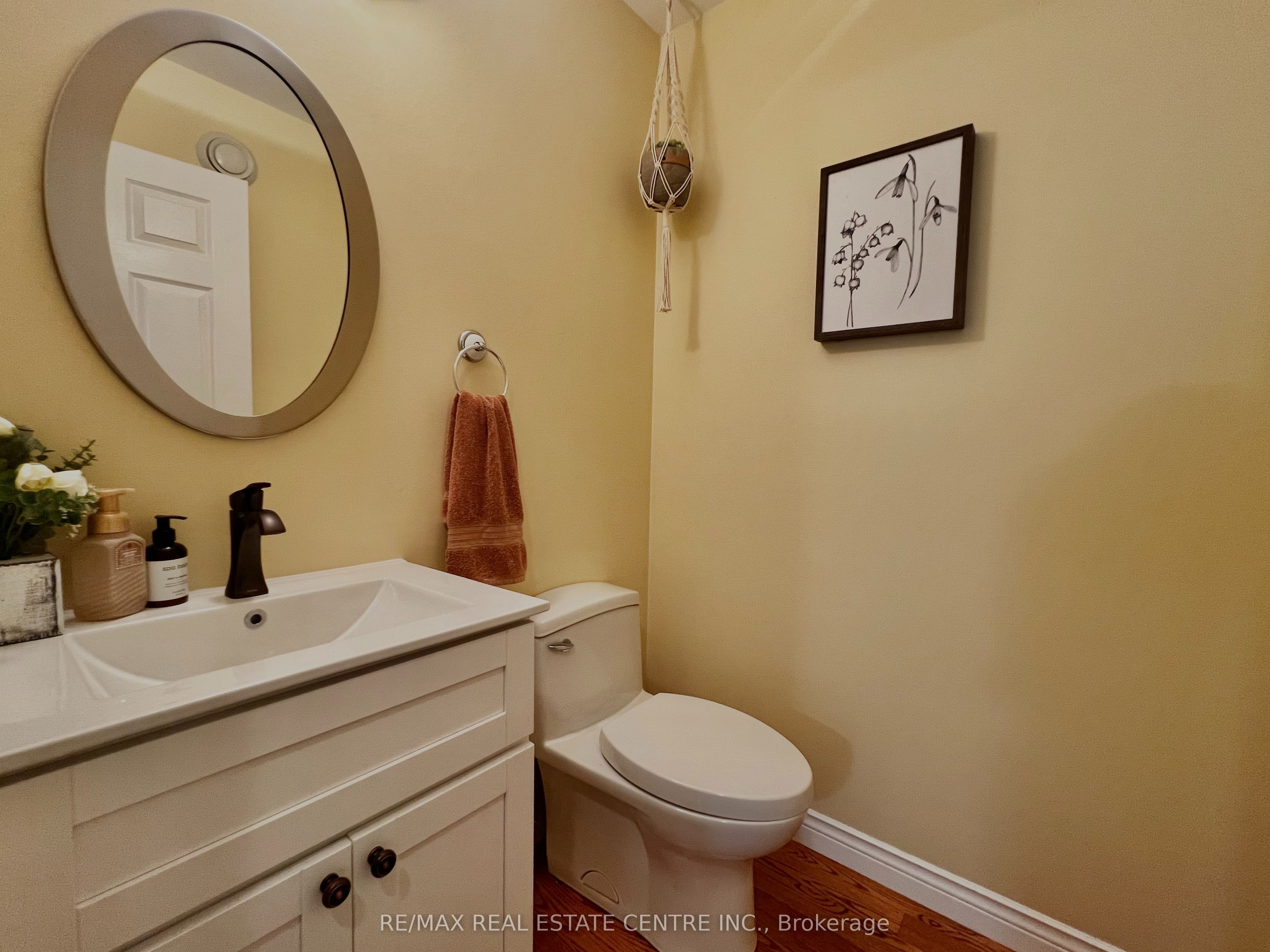 476210 3rd Line Property Photo 18