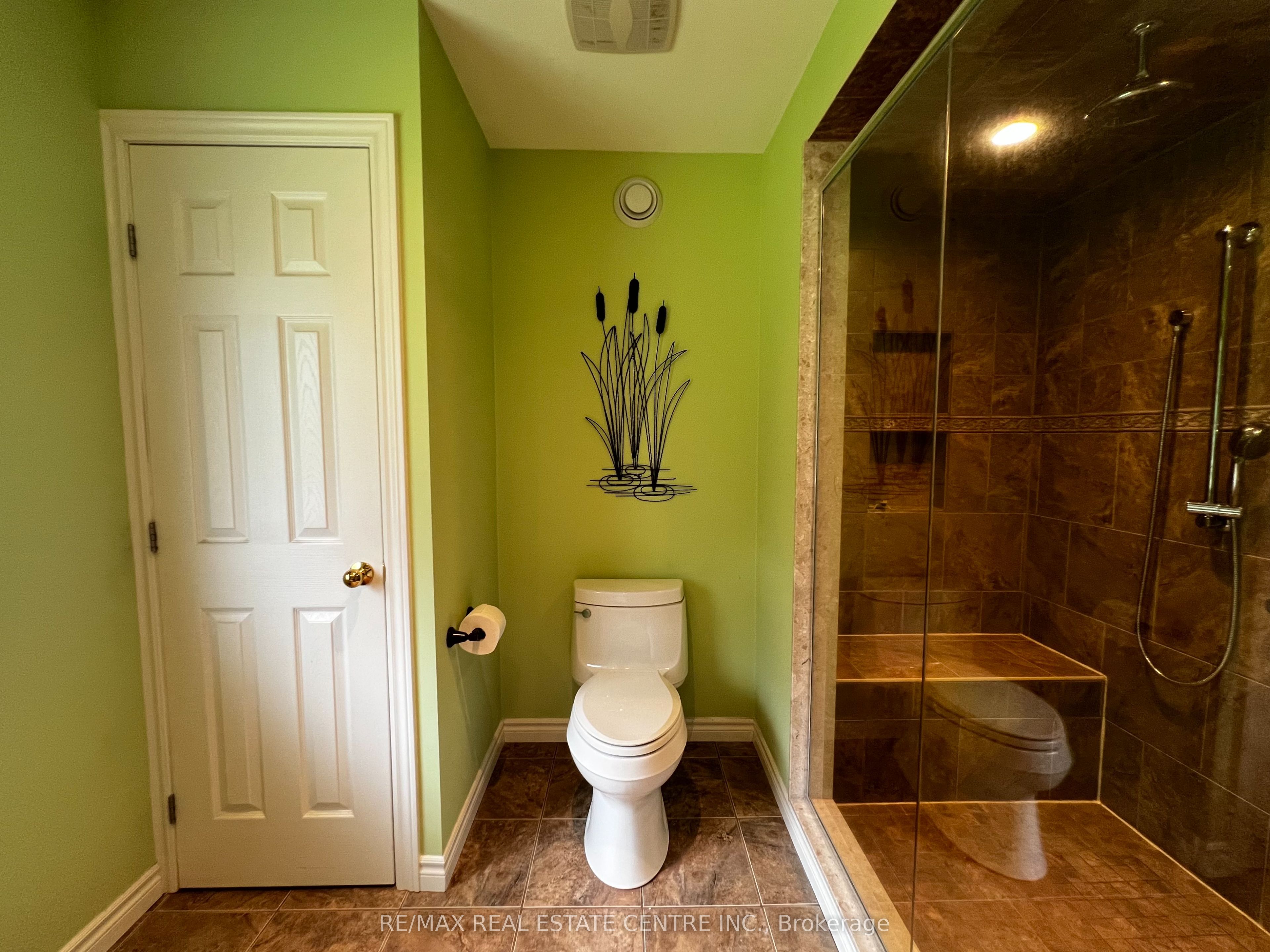 476210 3rd Line Property Photo 25
