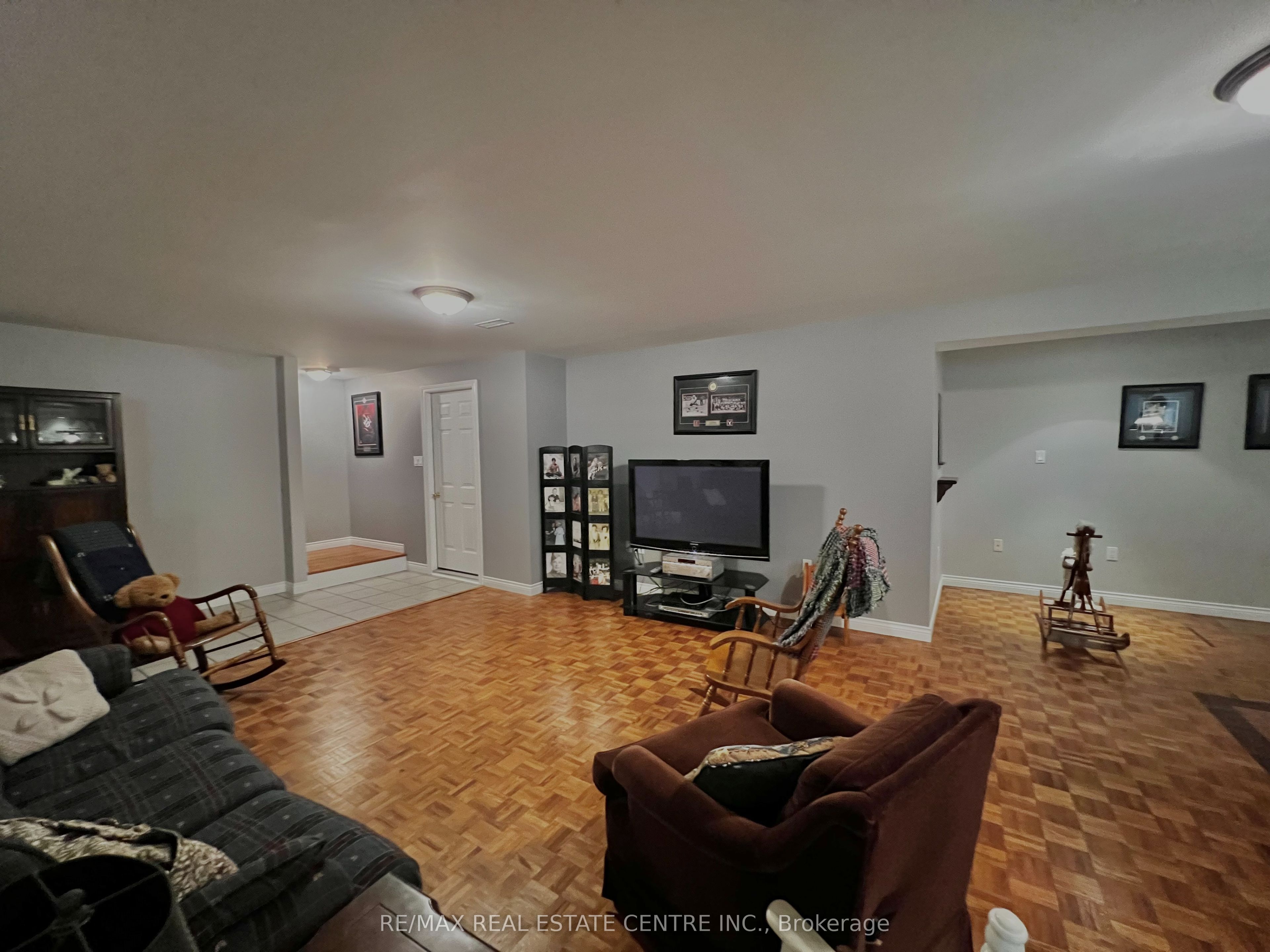 476210 3rd Line Property Photo 32
