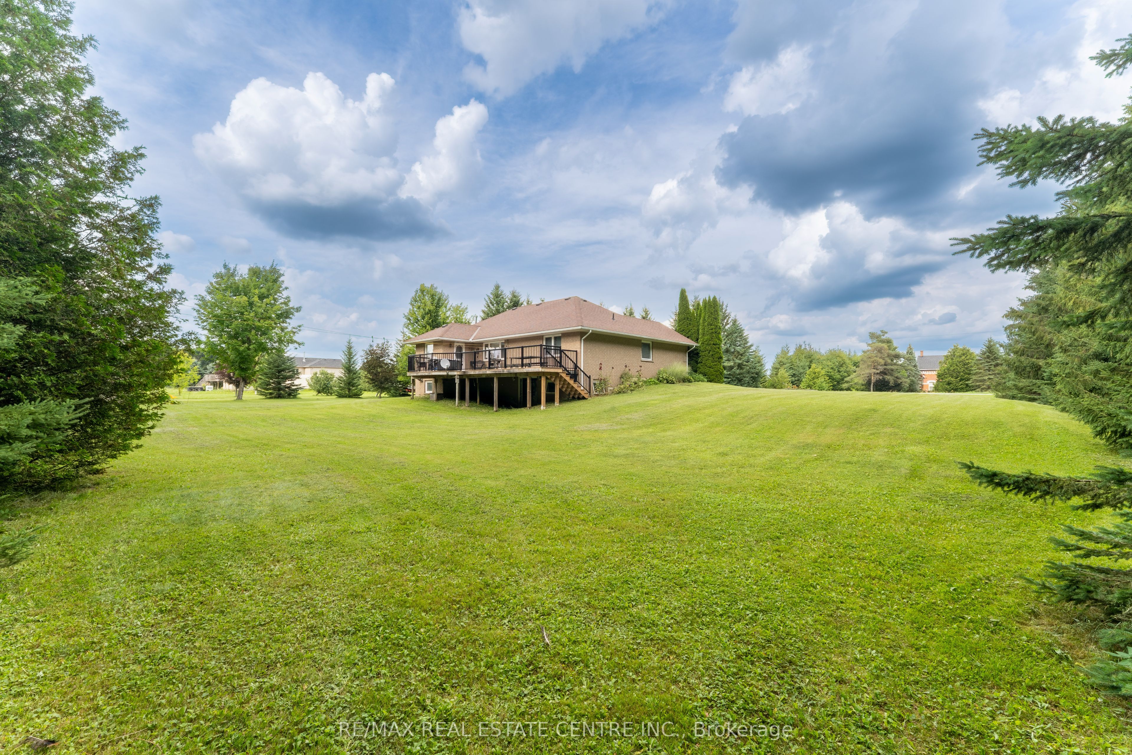 476210 3rd Line Property Photo 50