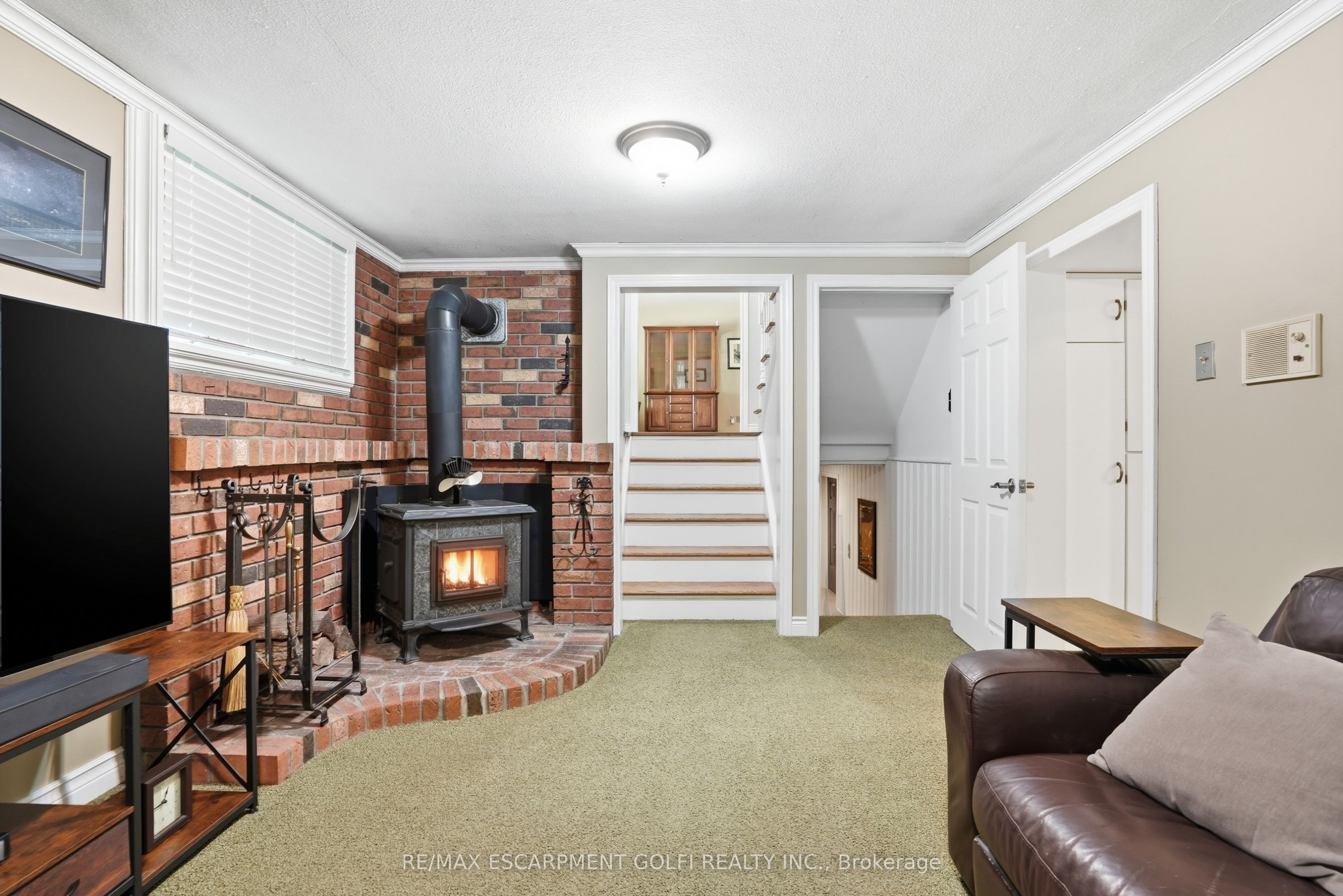 38 Kingsway Boulevard Property Photo 22