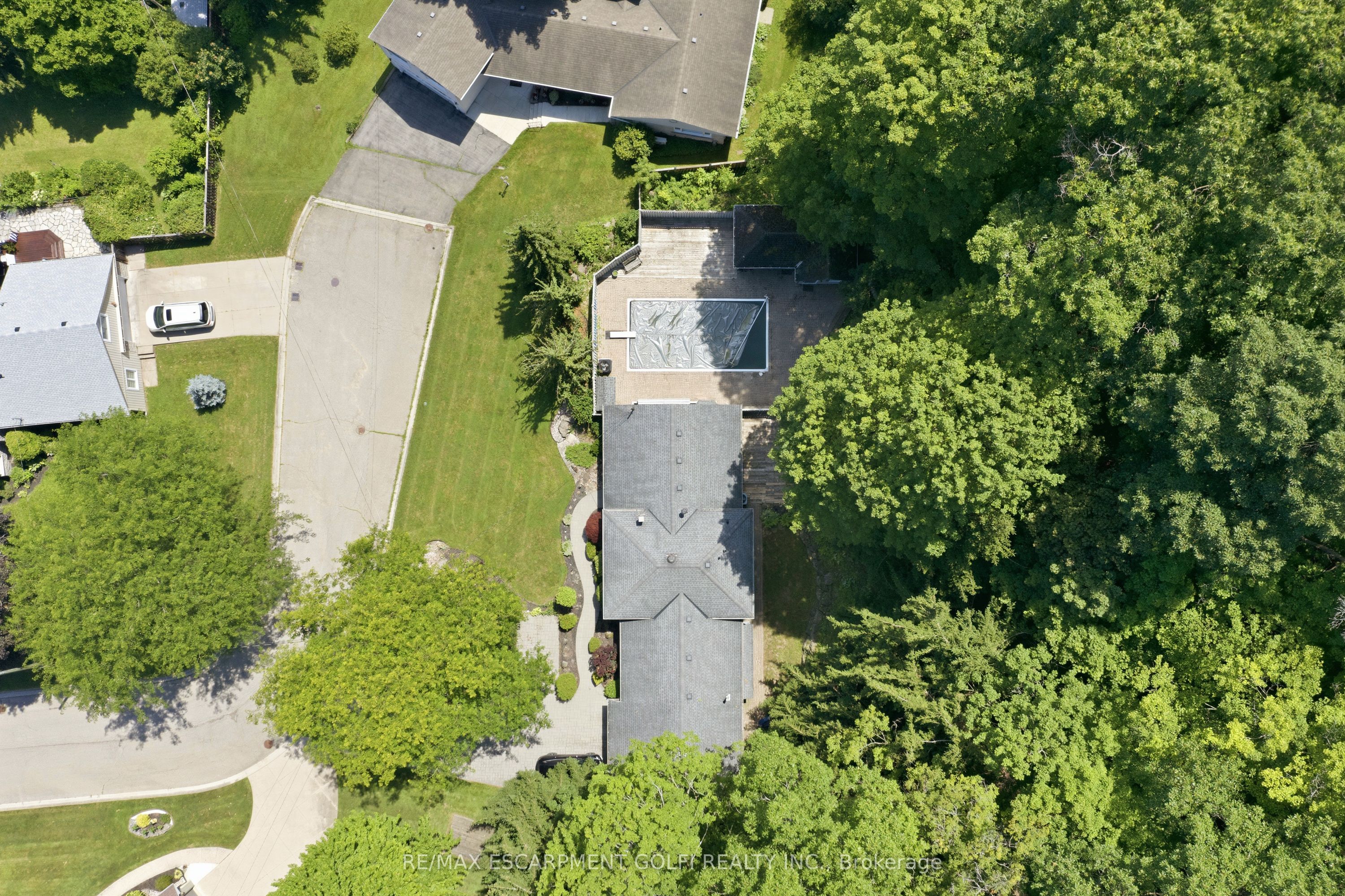 38 Kingsway Boulevard Property Photo 31