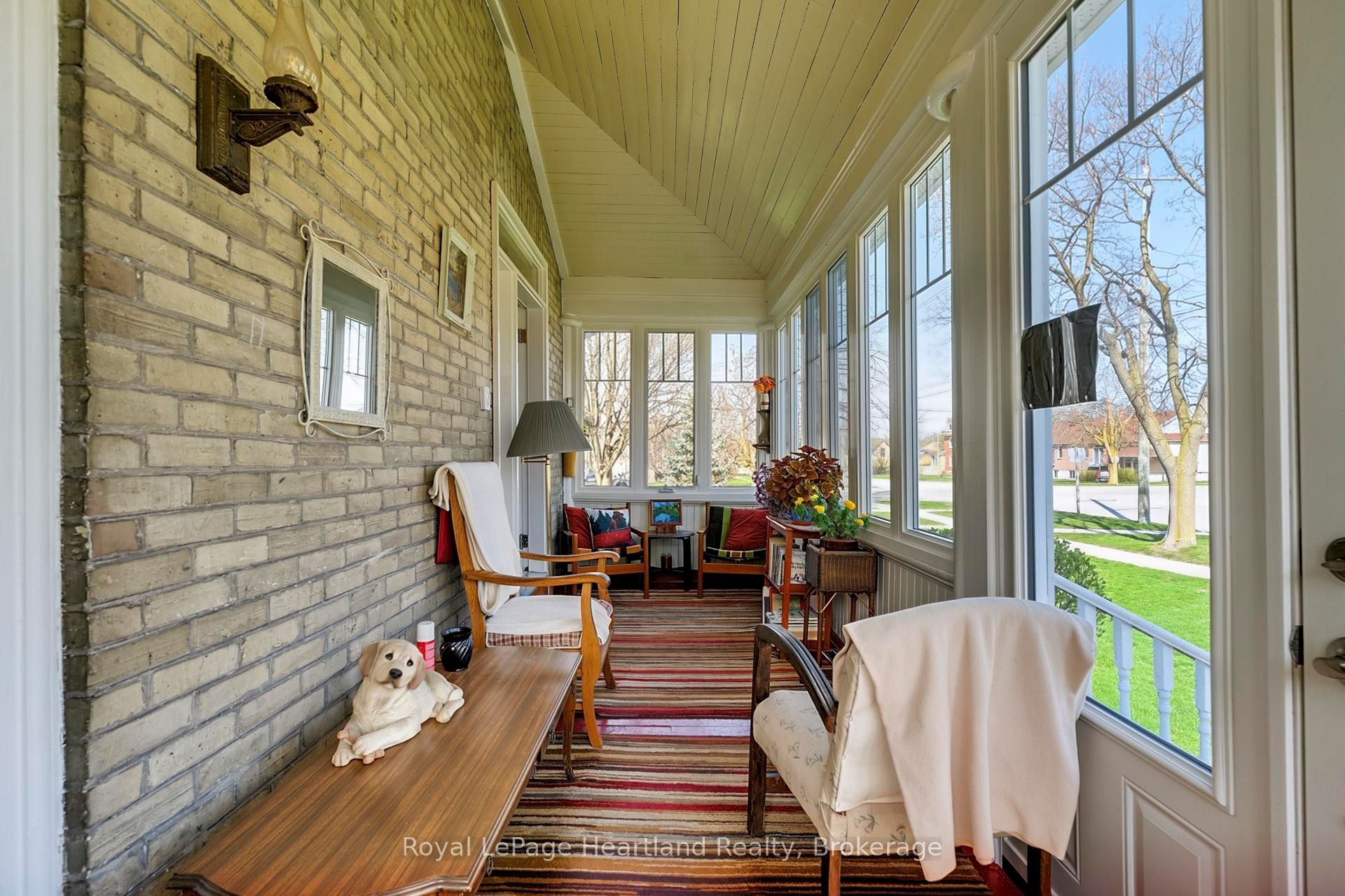 67 Elgin Avenue W Property Photo 25