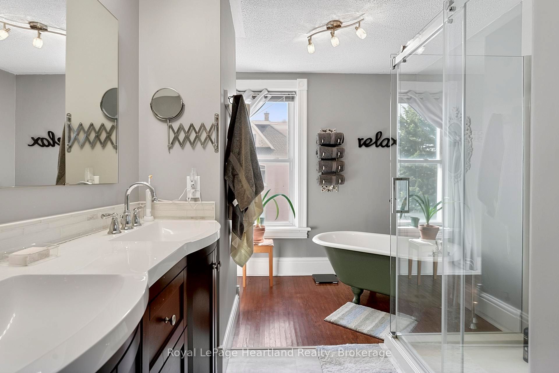 67 Elgin Avenue W Property Photo 34