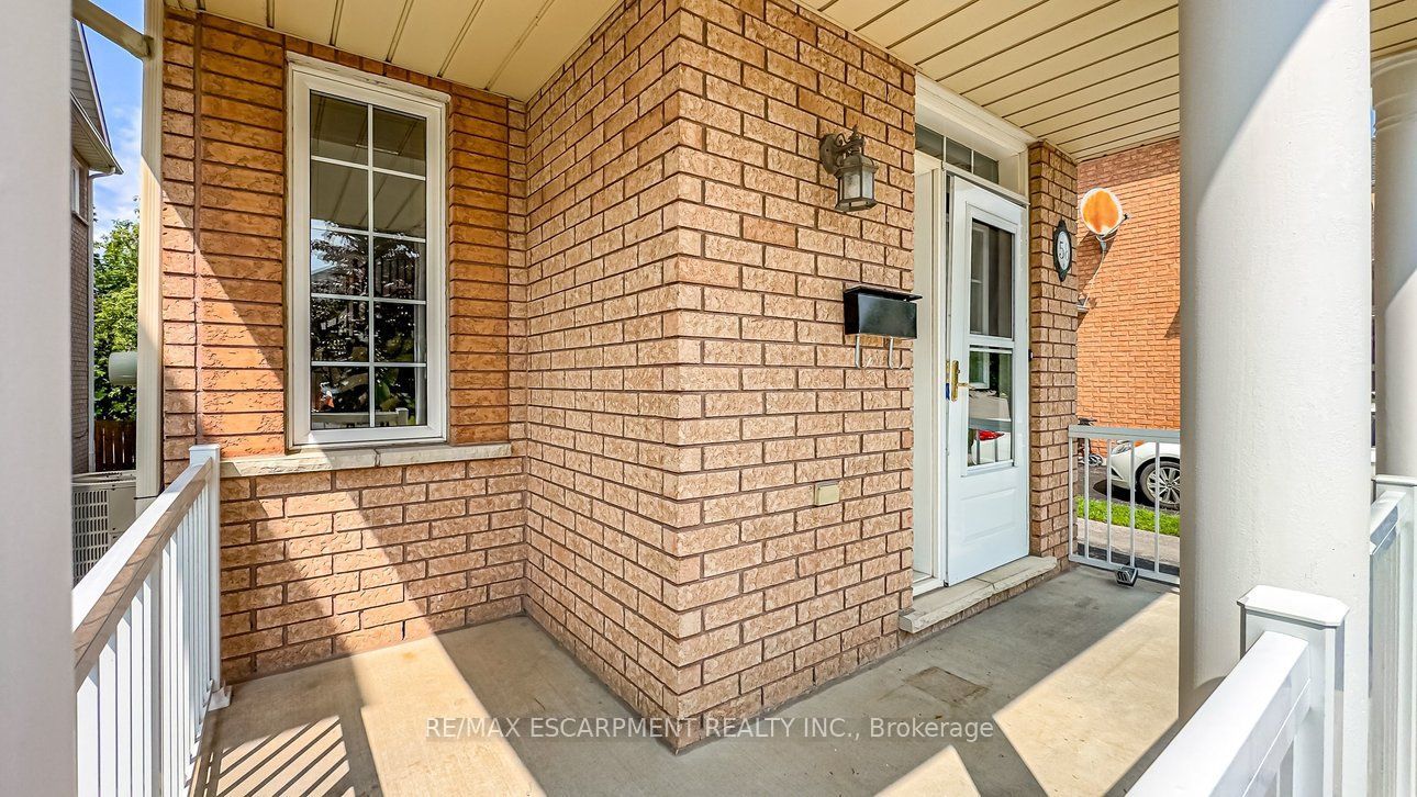 58 Peachwood Crescent Property Photo 5