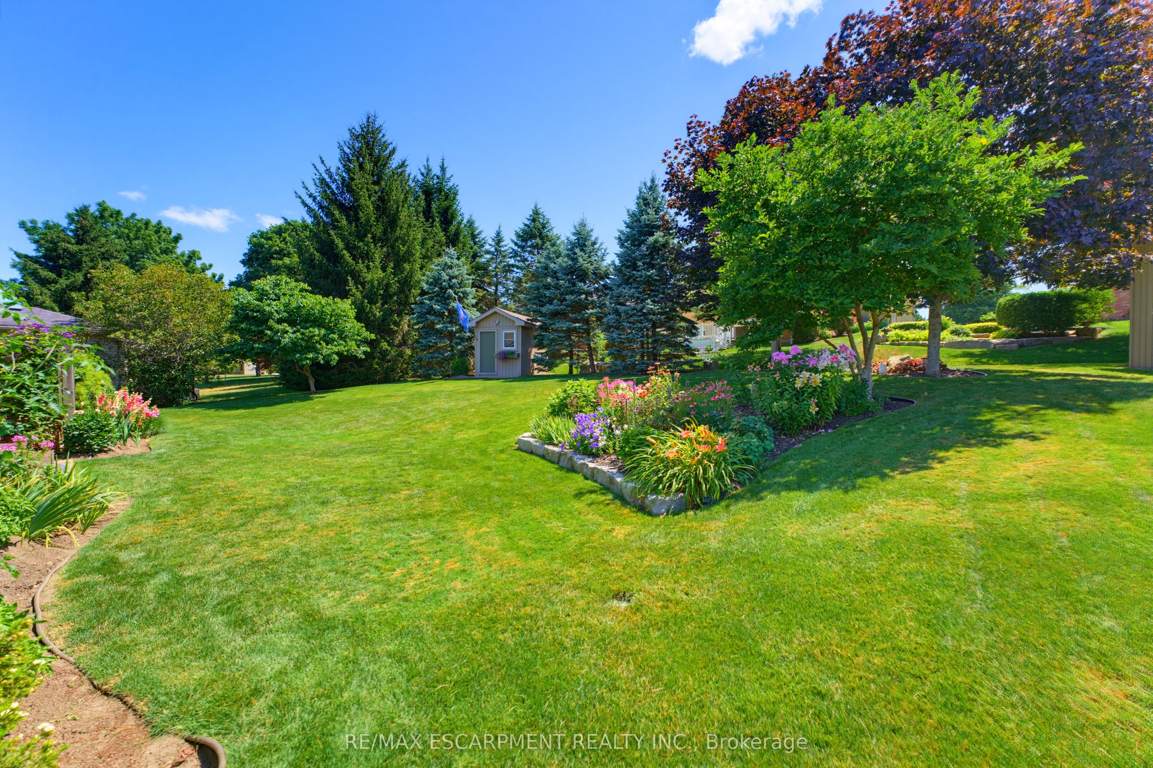 60 Donjon Boulevard Property Photo 28