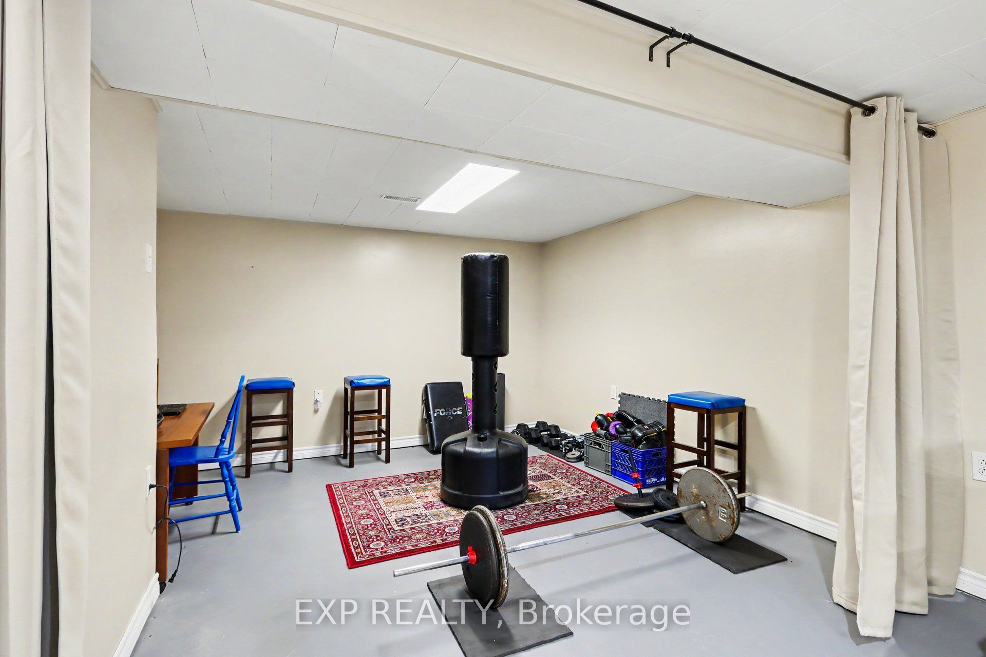 139 Abbeyhill Drive Property Photo 9