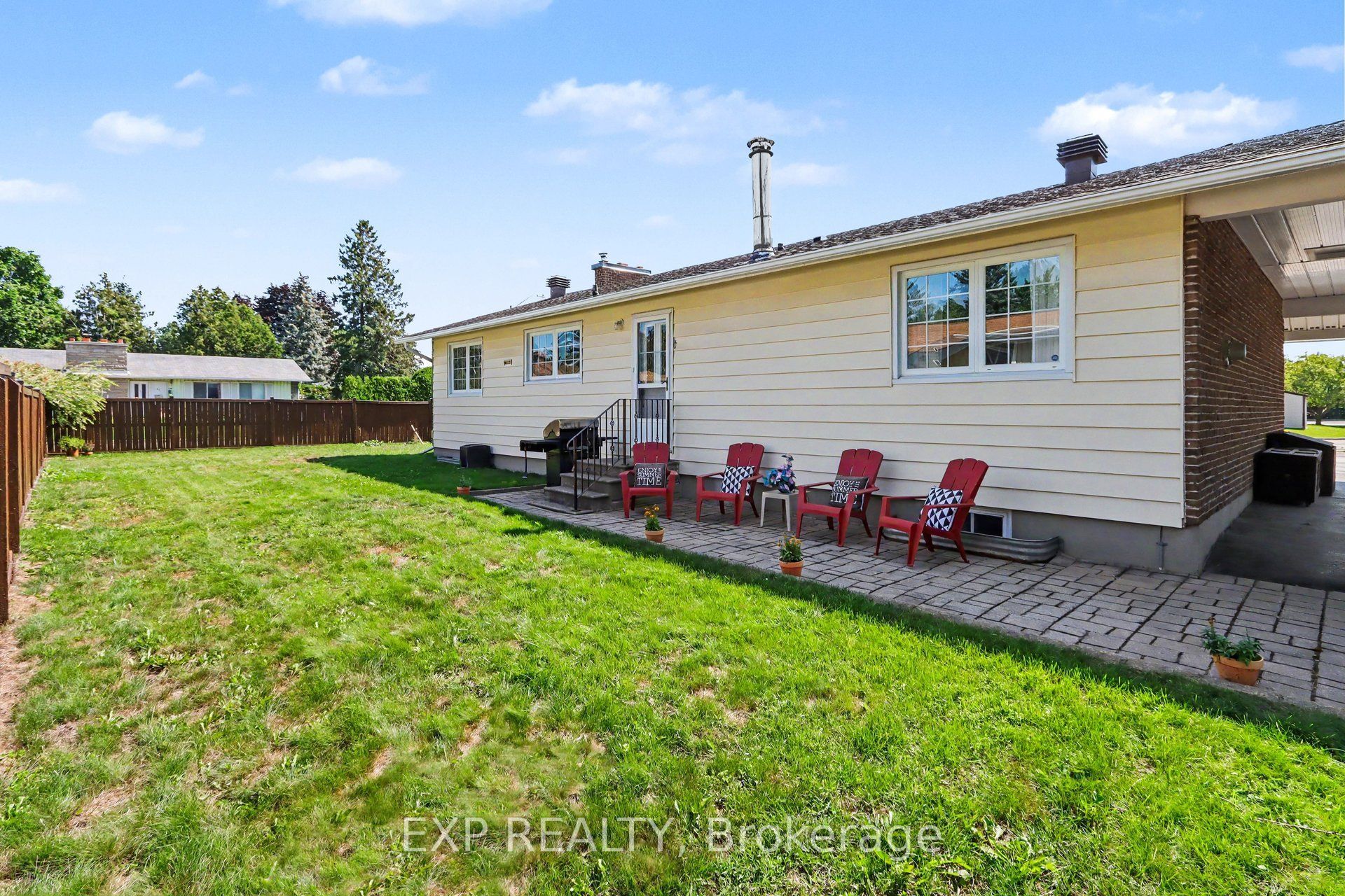 139 Abbeyhill Drive Property Photo 18