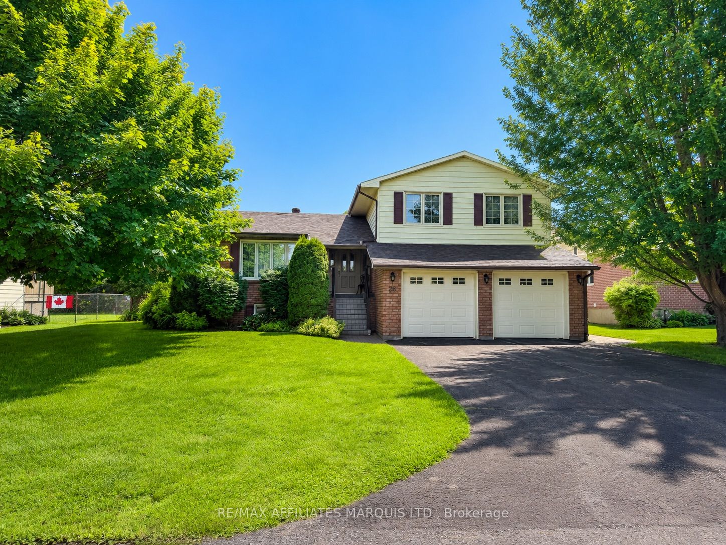28 Fairholme Drive Property Photo 1