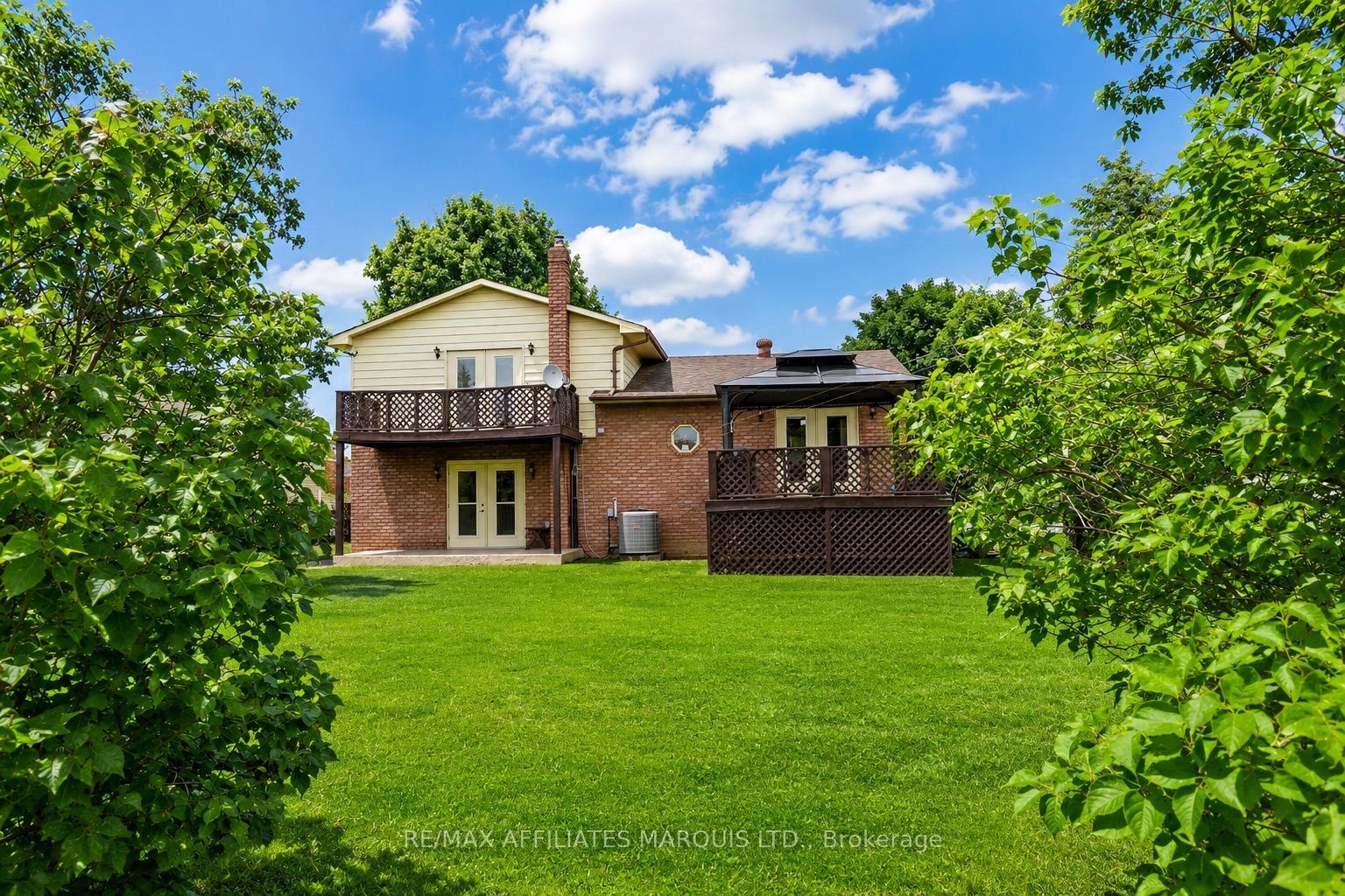 28 Fairholme Drive Property Photo 3