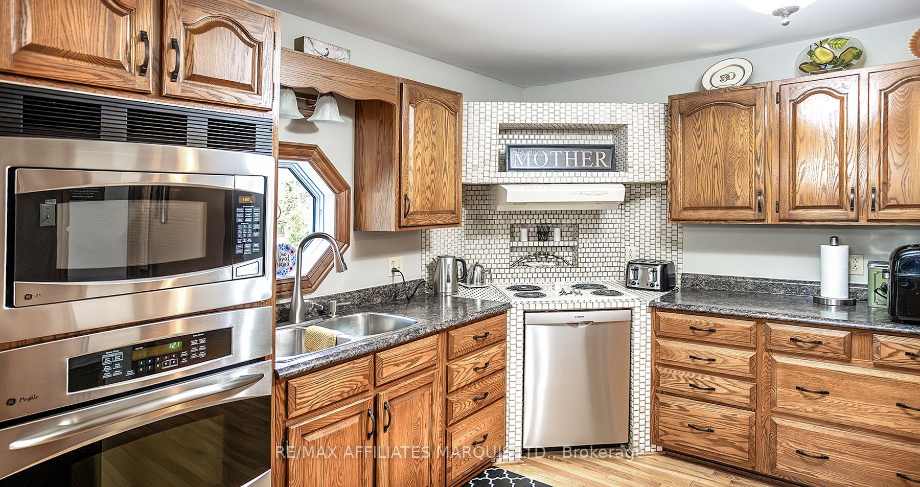 28 Fairholme Drive Property Photo 7