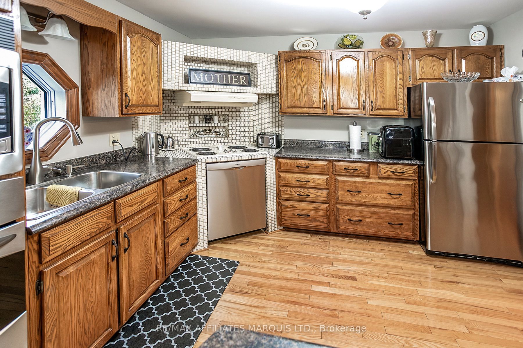 28 Fairholme Drive Property Photo 8