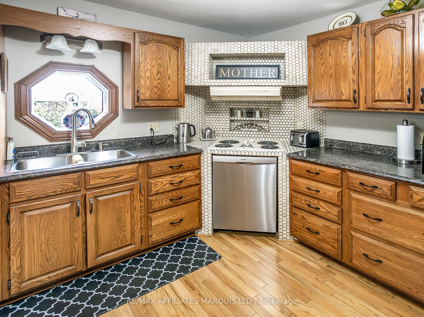 28 Fairholme Drive Property Photo 9