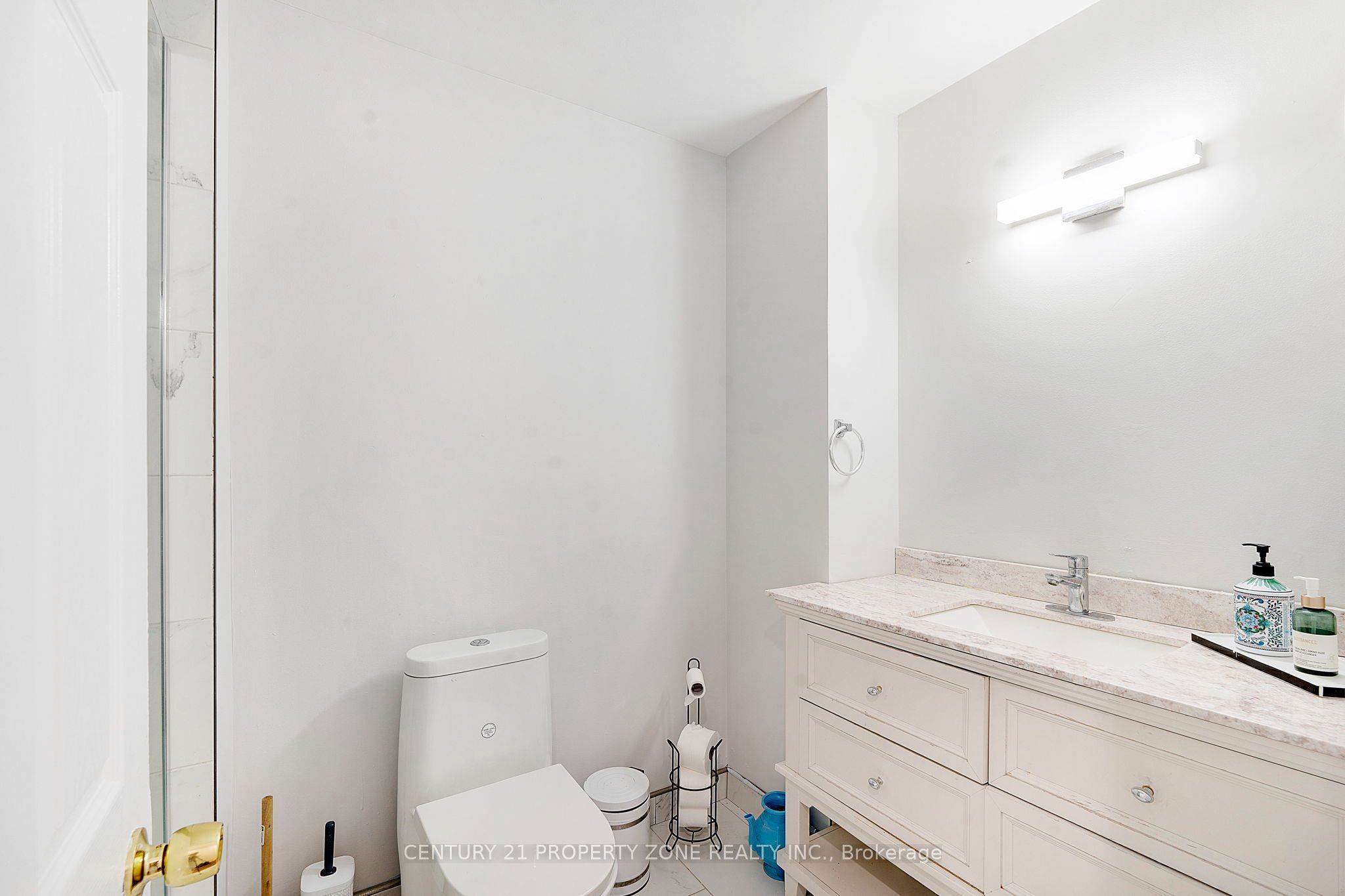137 Nickolas Crescent Property Photo 16