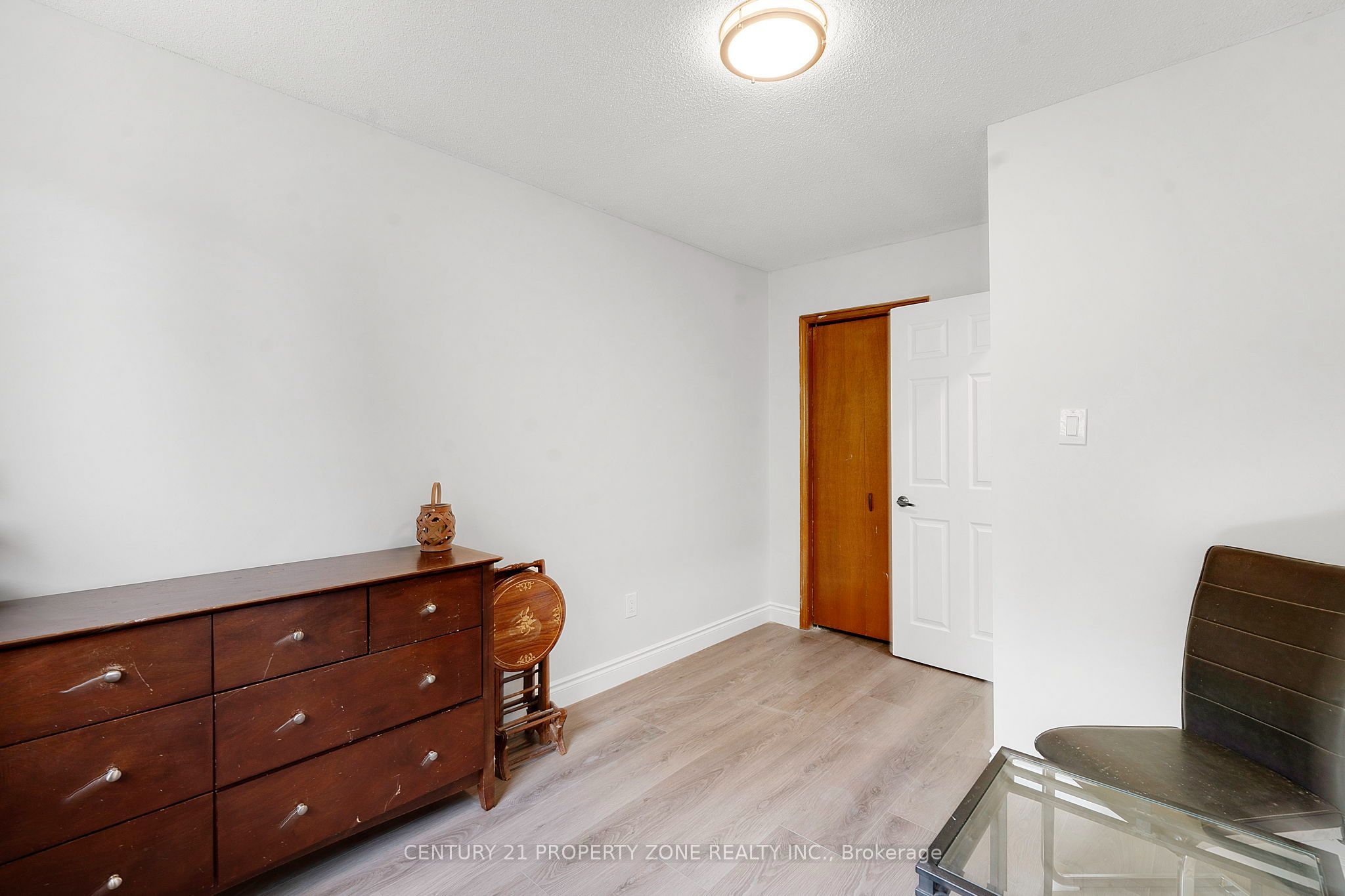 137 Nickolas Crescent Property Photo 21