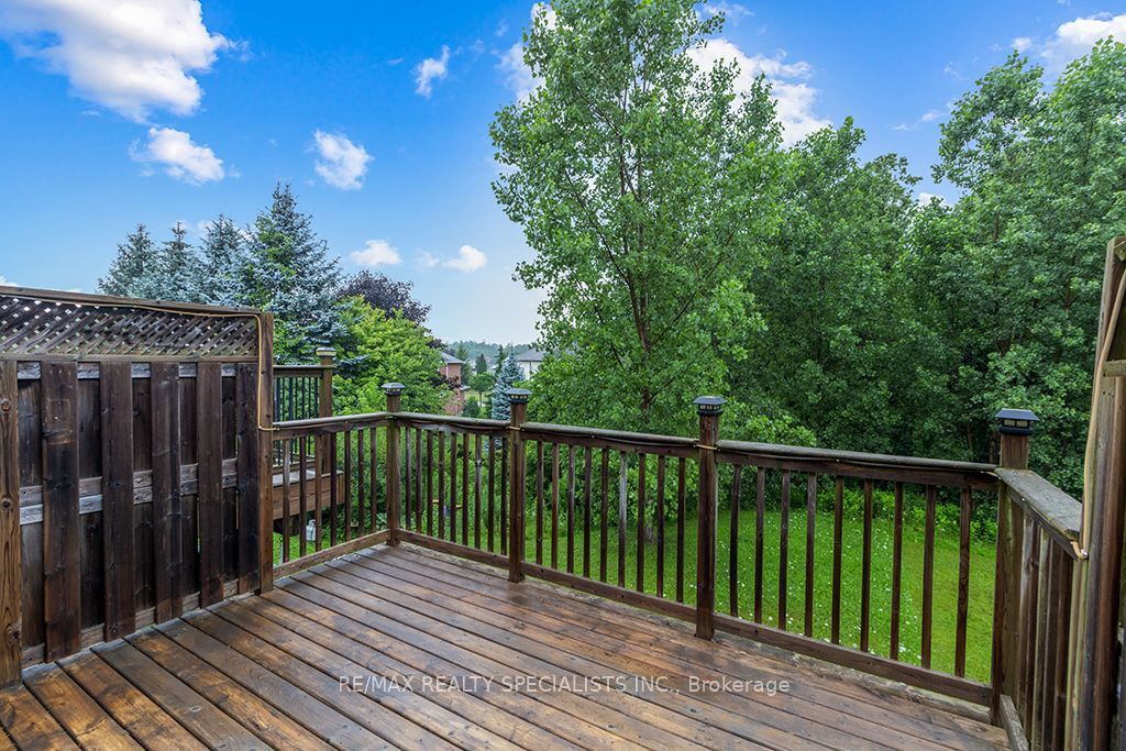 292 Briarmeadow Drive Property Photo 18