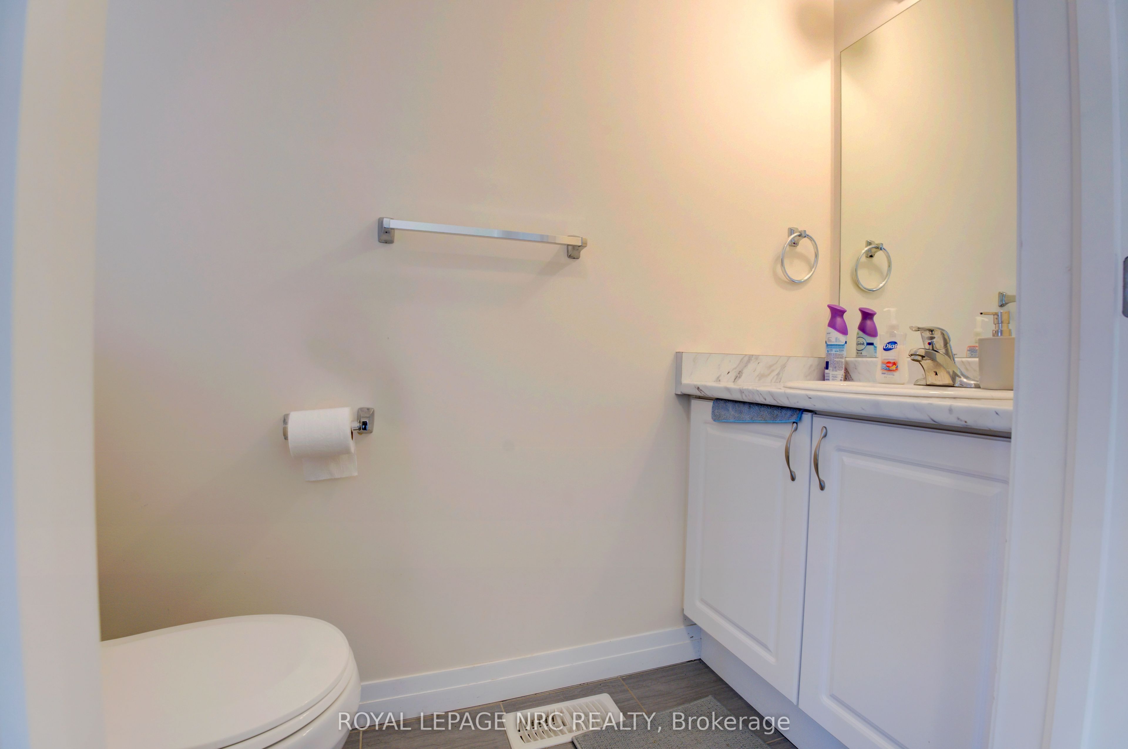 4901 Pettit Avenue Property Photo 8