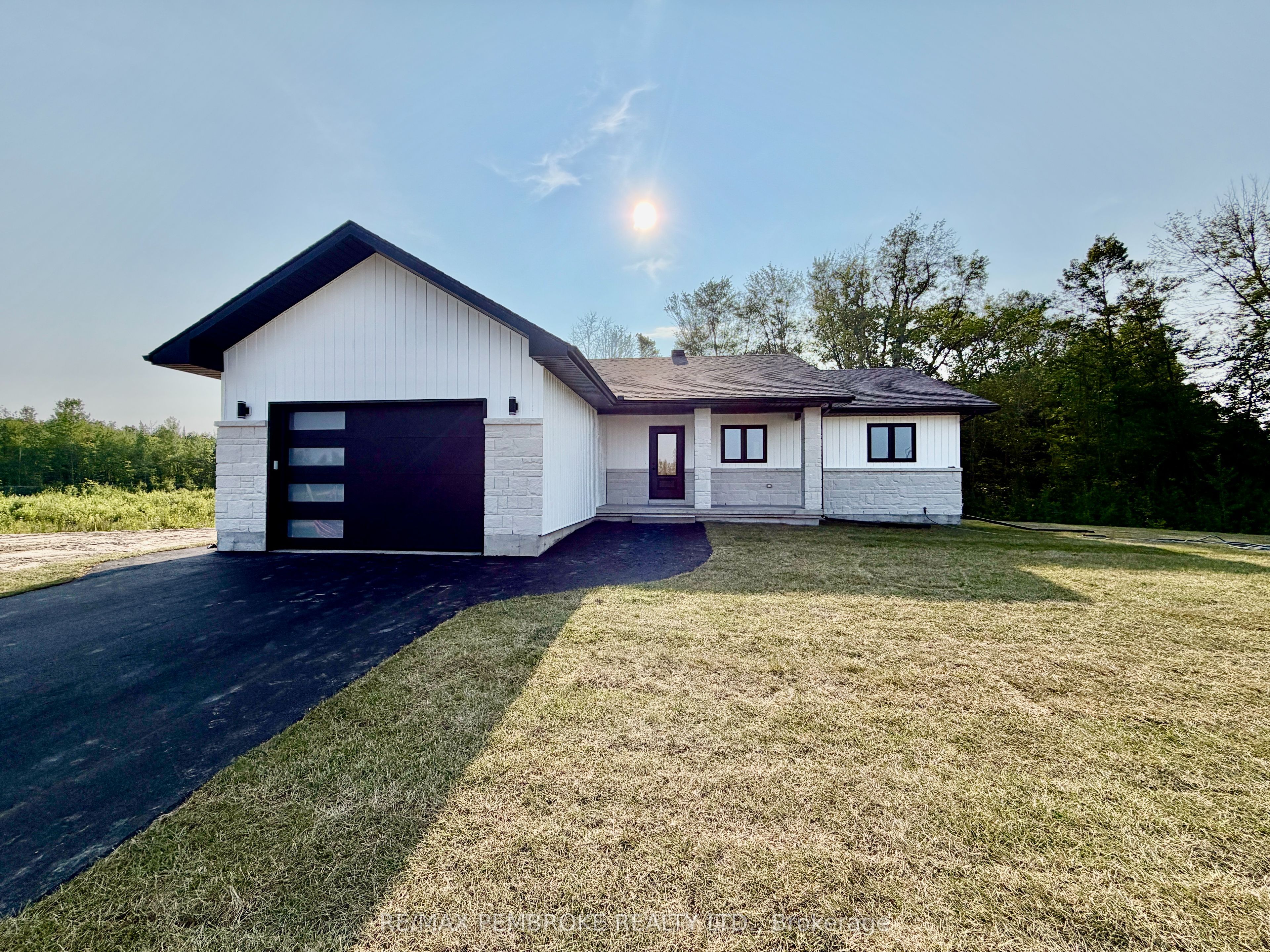 55 Eddy Crescent Property Photo 1
