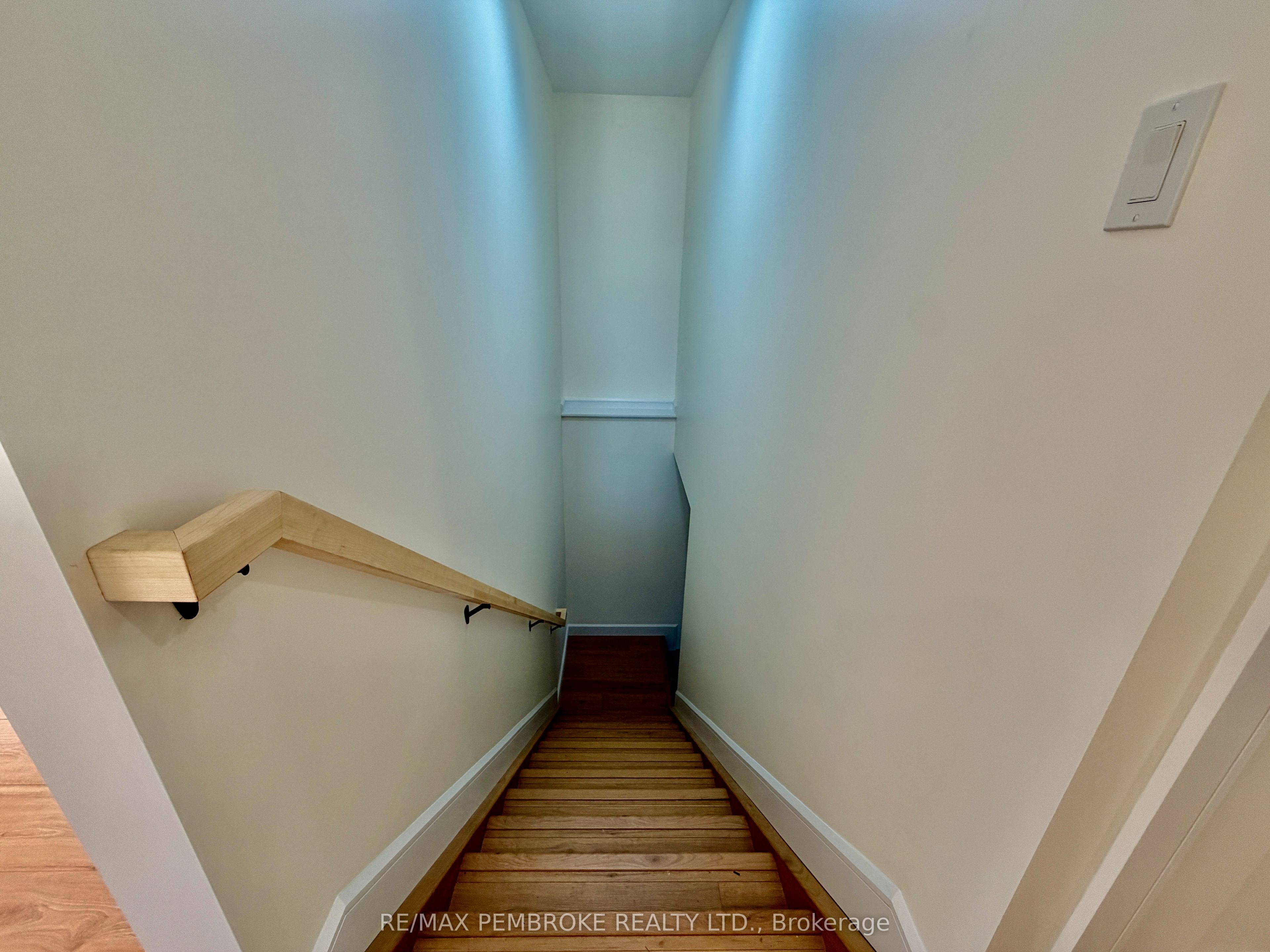 55 Eddy Crescent Property Photo 10