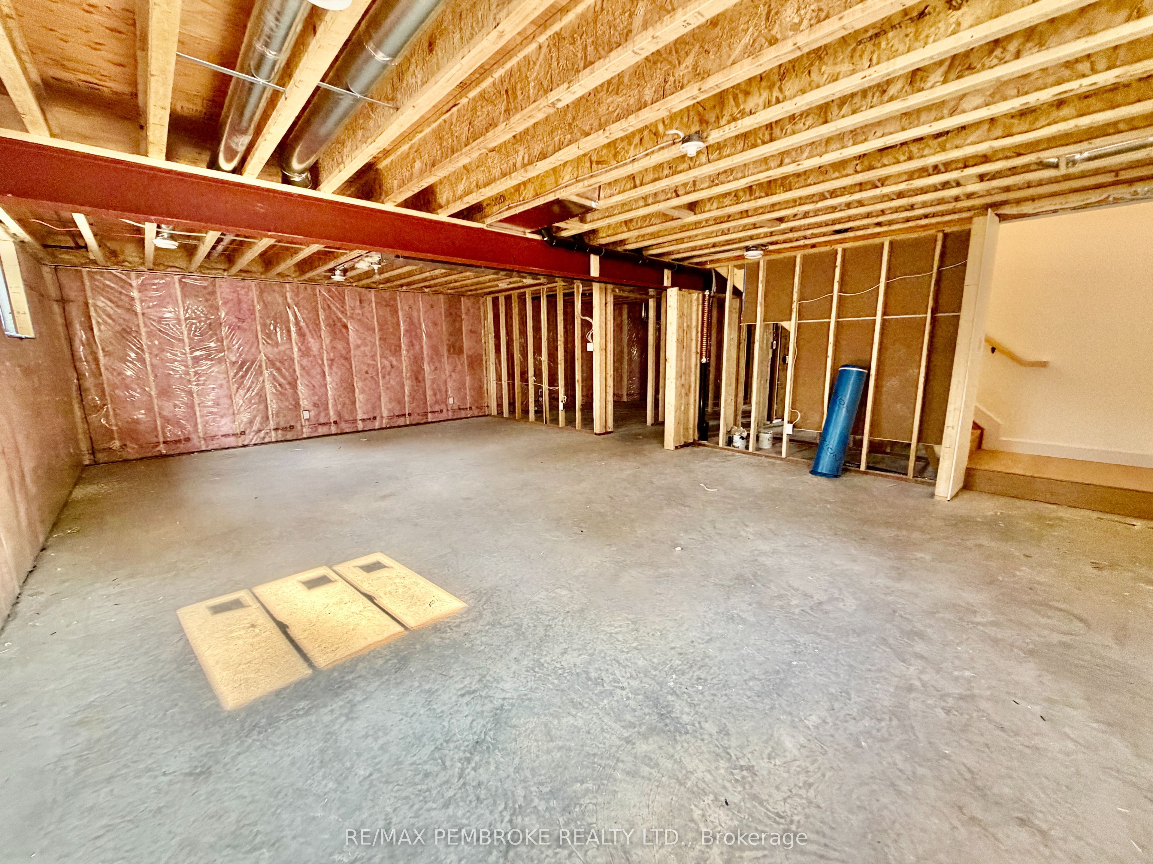 55 Eddy Crescent Property Photo 11