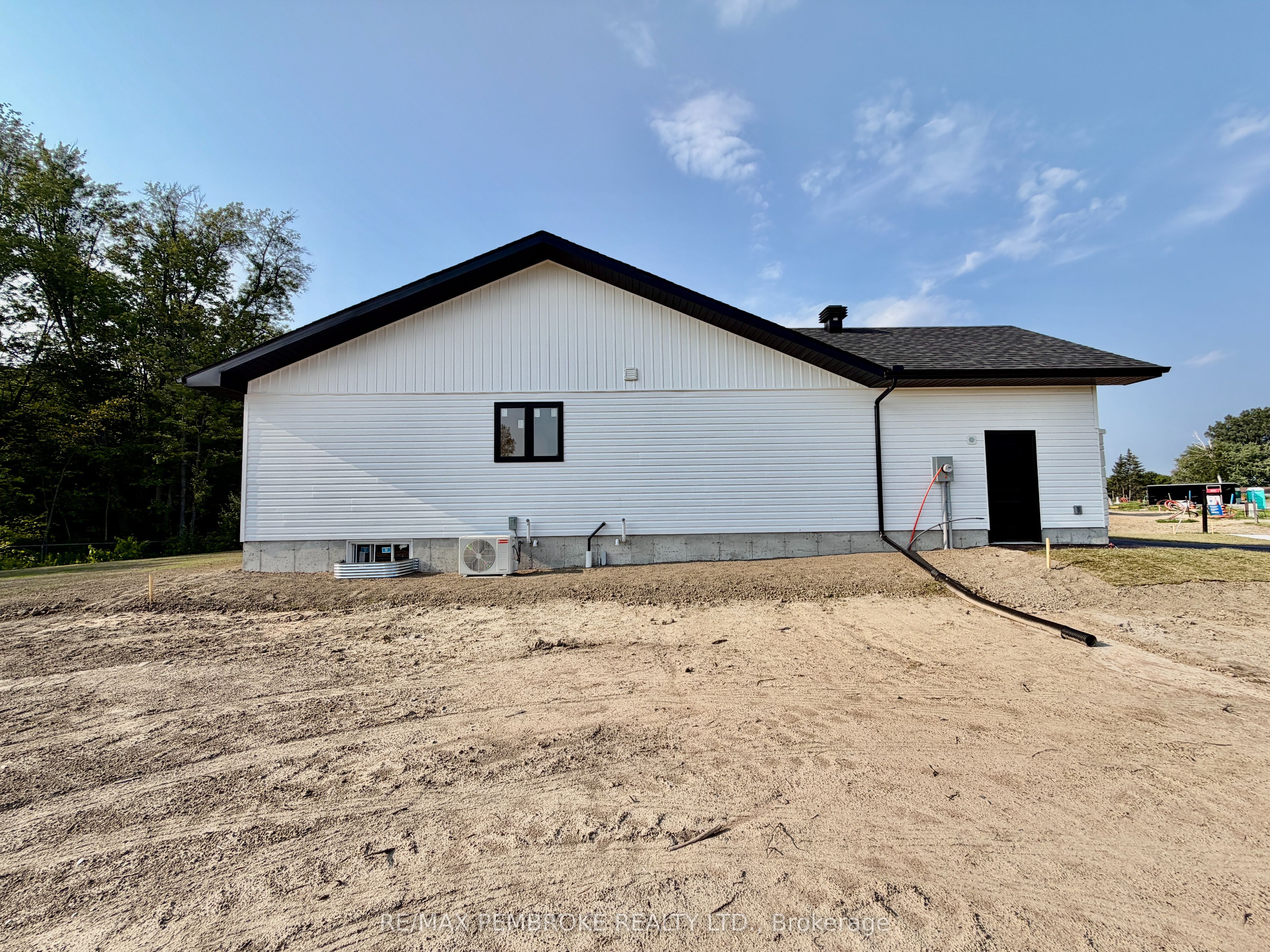 55 Eddy Crescent Property Photo 14
