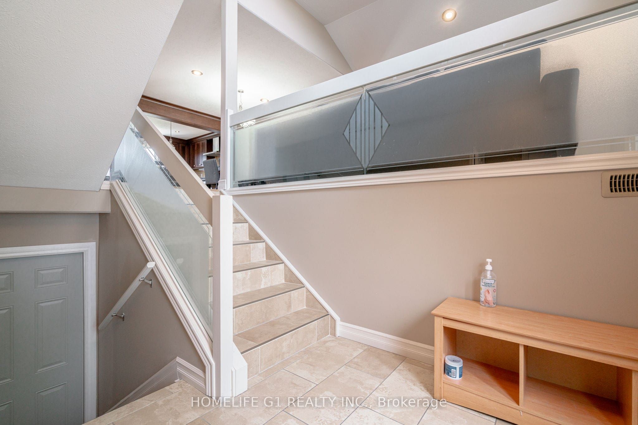 165 Ellison Avenue Property Photo 6