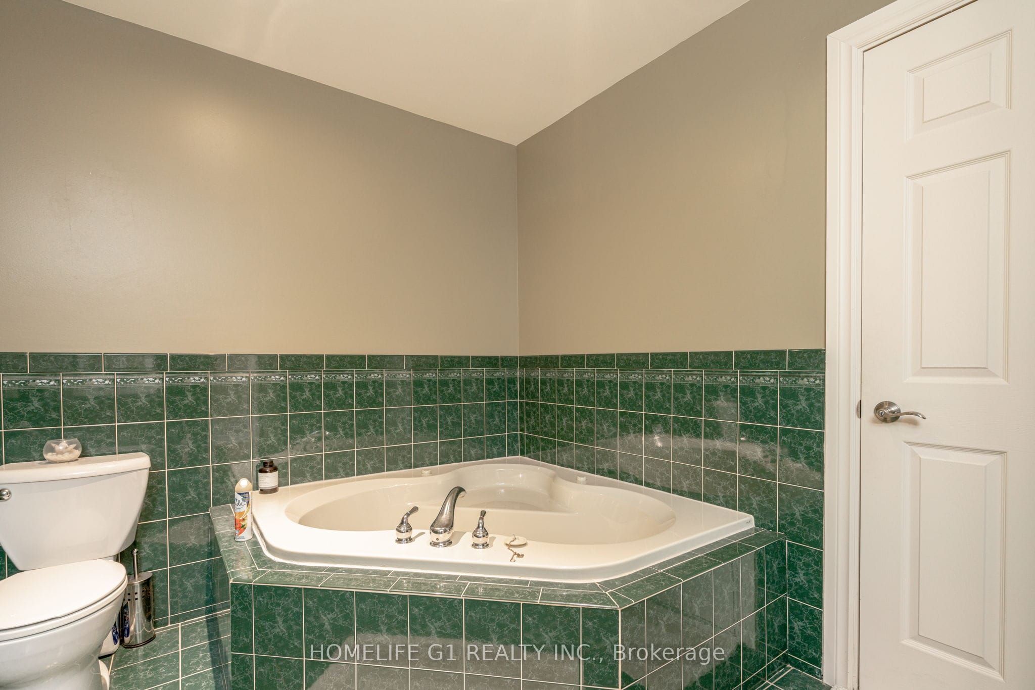 165 Ellison Avenue Property Photo 19