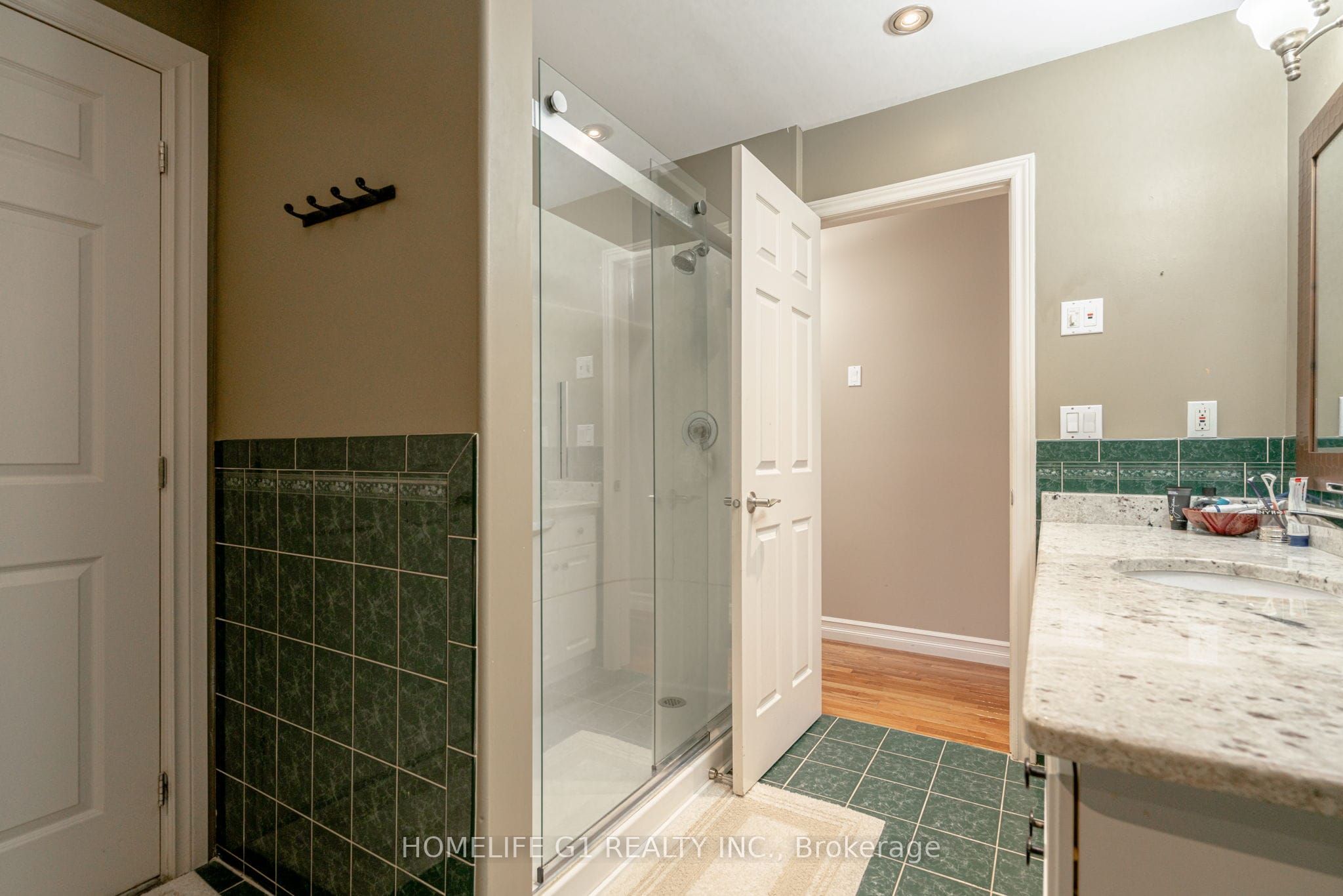165 Ellison Avenue Property Photo 20