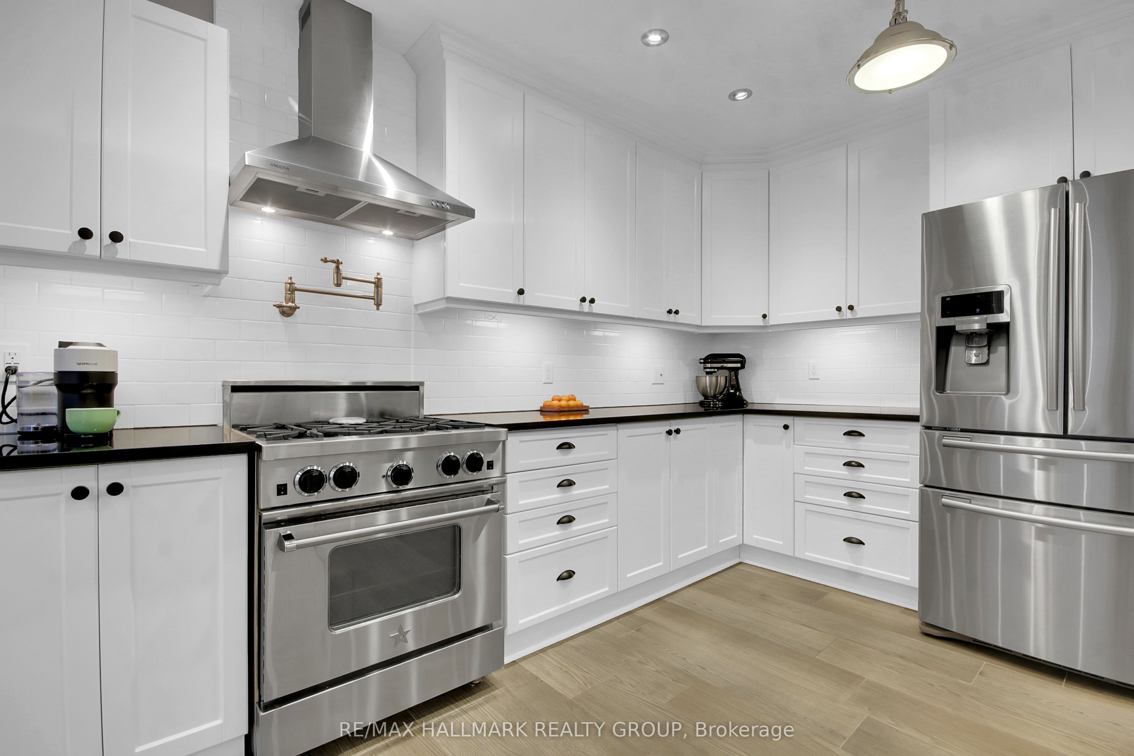 24 Morris Street Property Photo 6