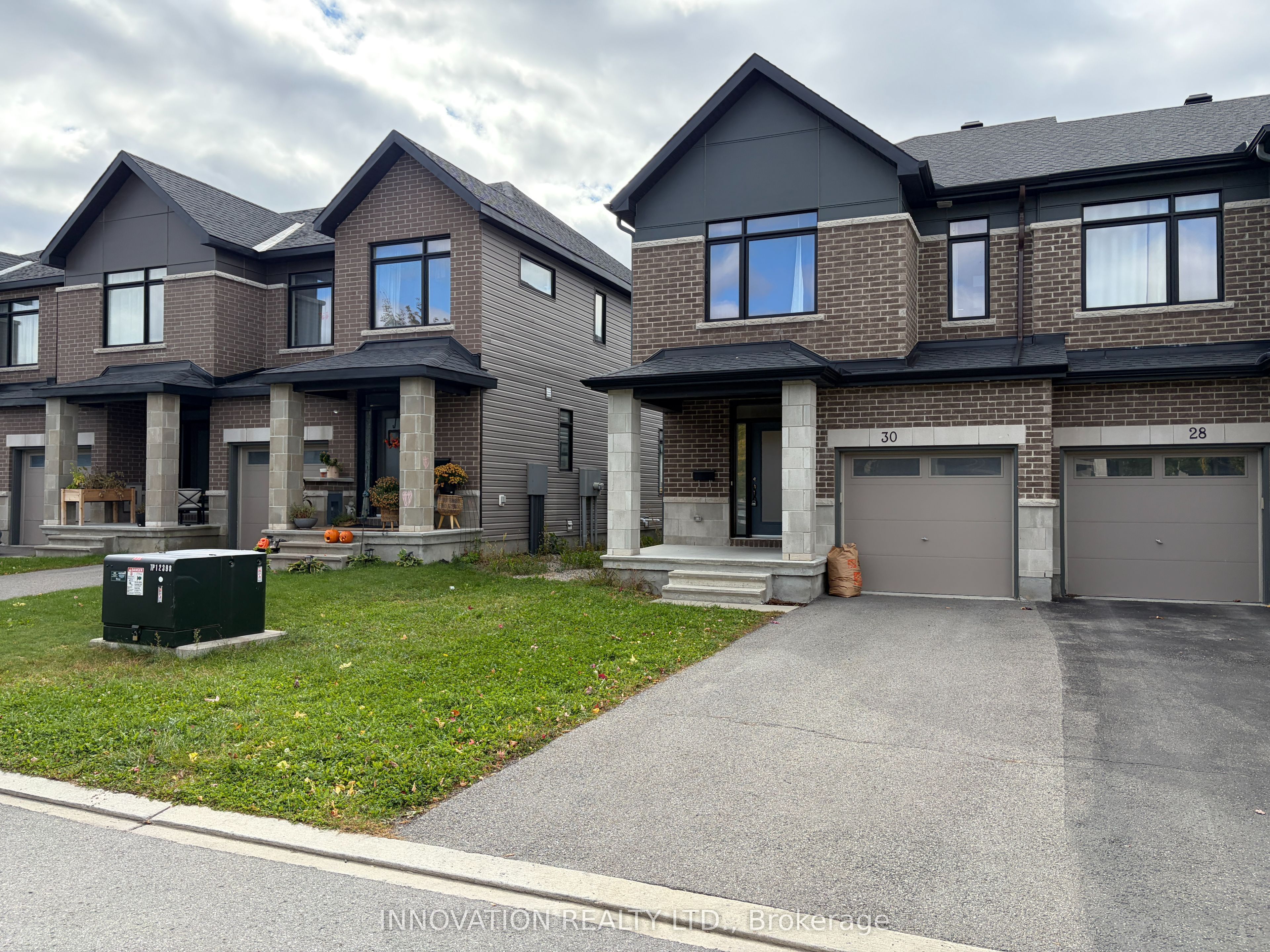 30 Brixton Way Property Photo 2