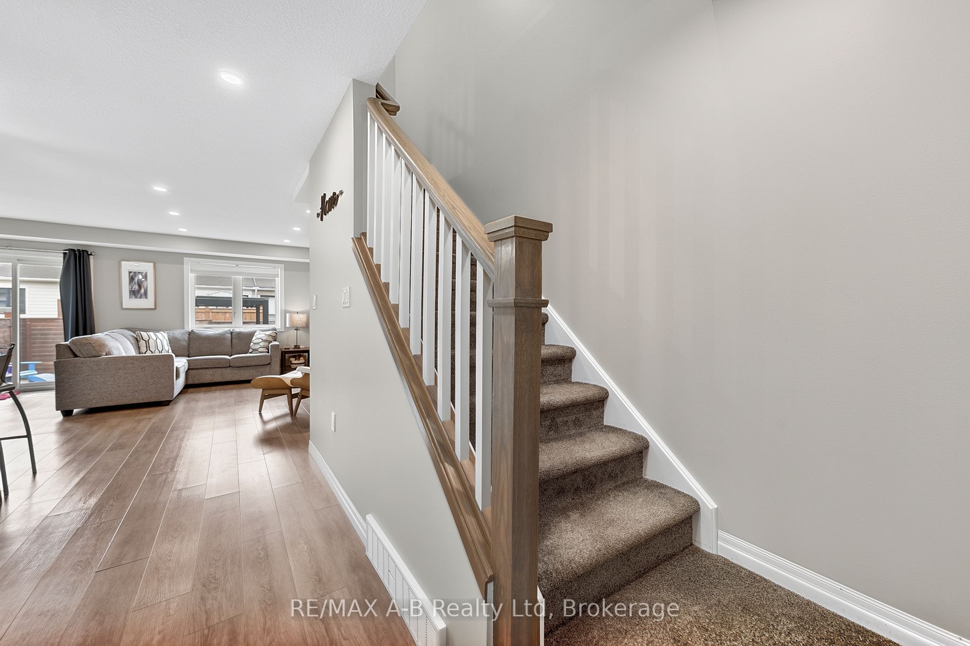 31 Trailside Drive Property Photo 5
