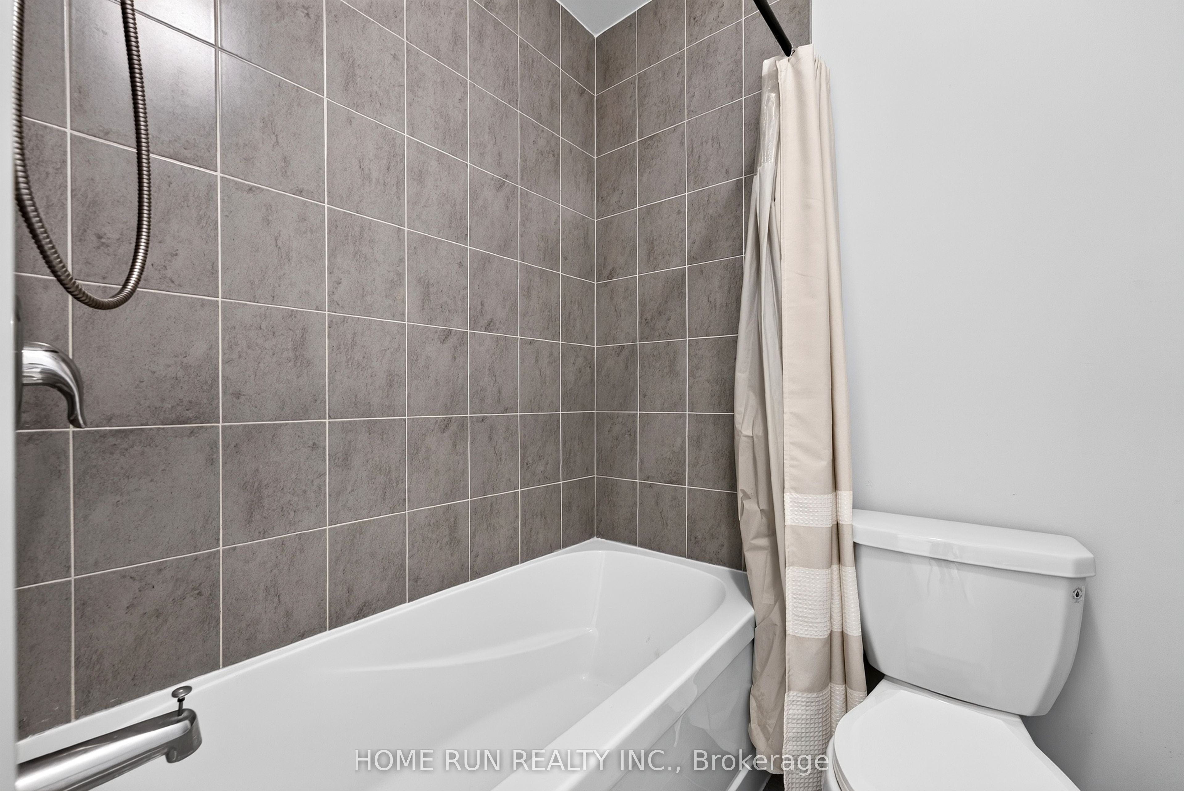 844 Mikinak Road 219 Property Photo 23