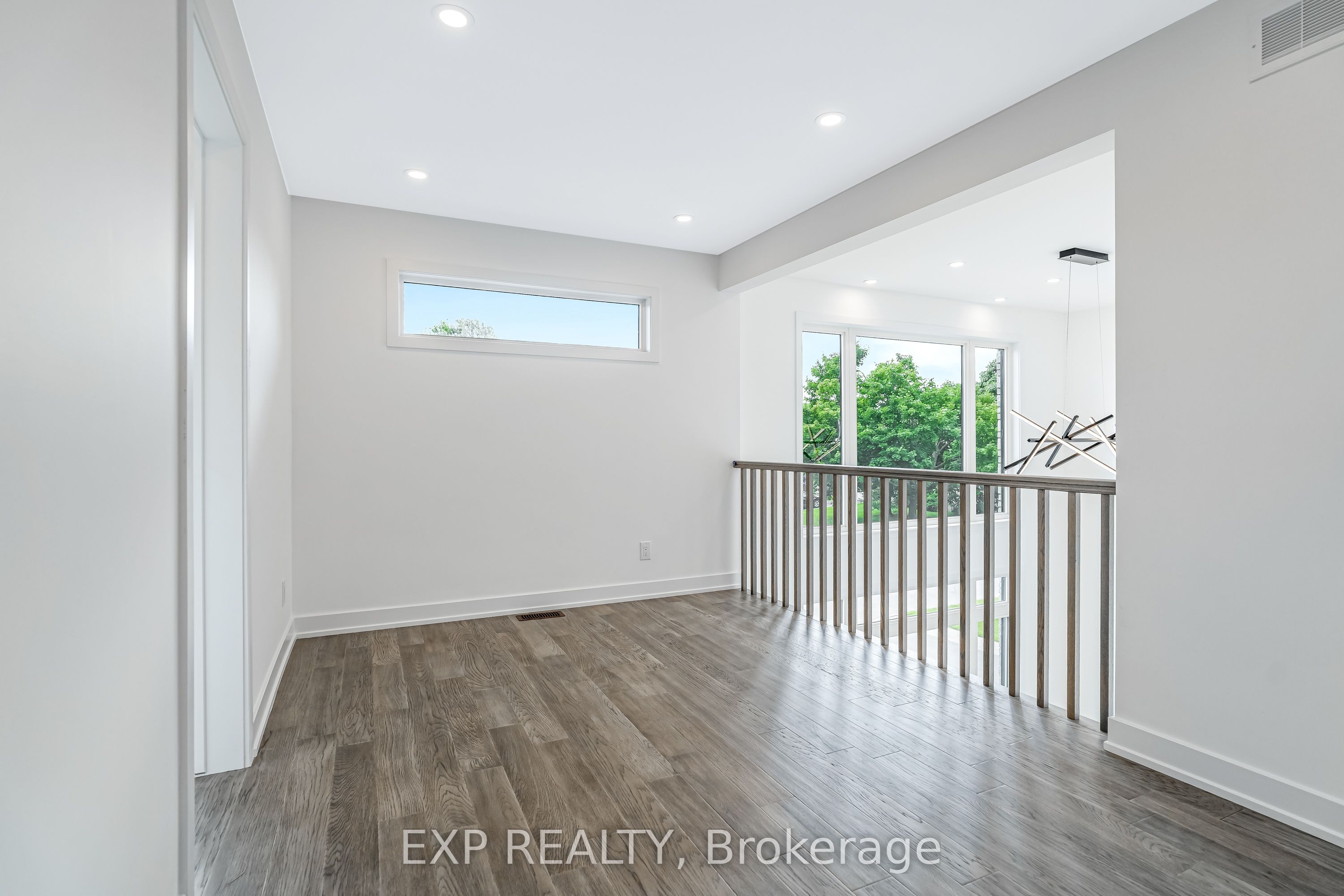 489 Duvernay Drive Property Photo 29