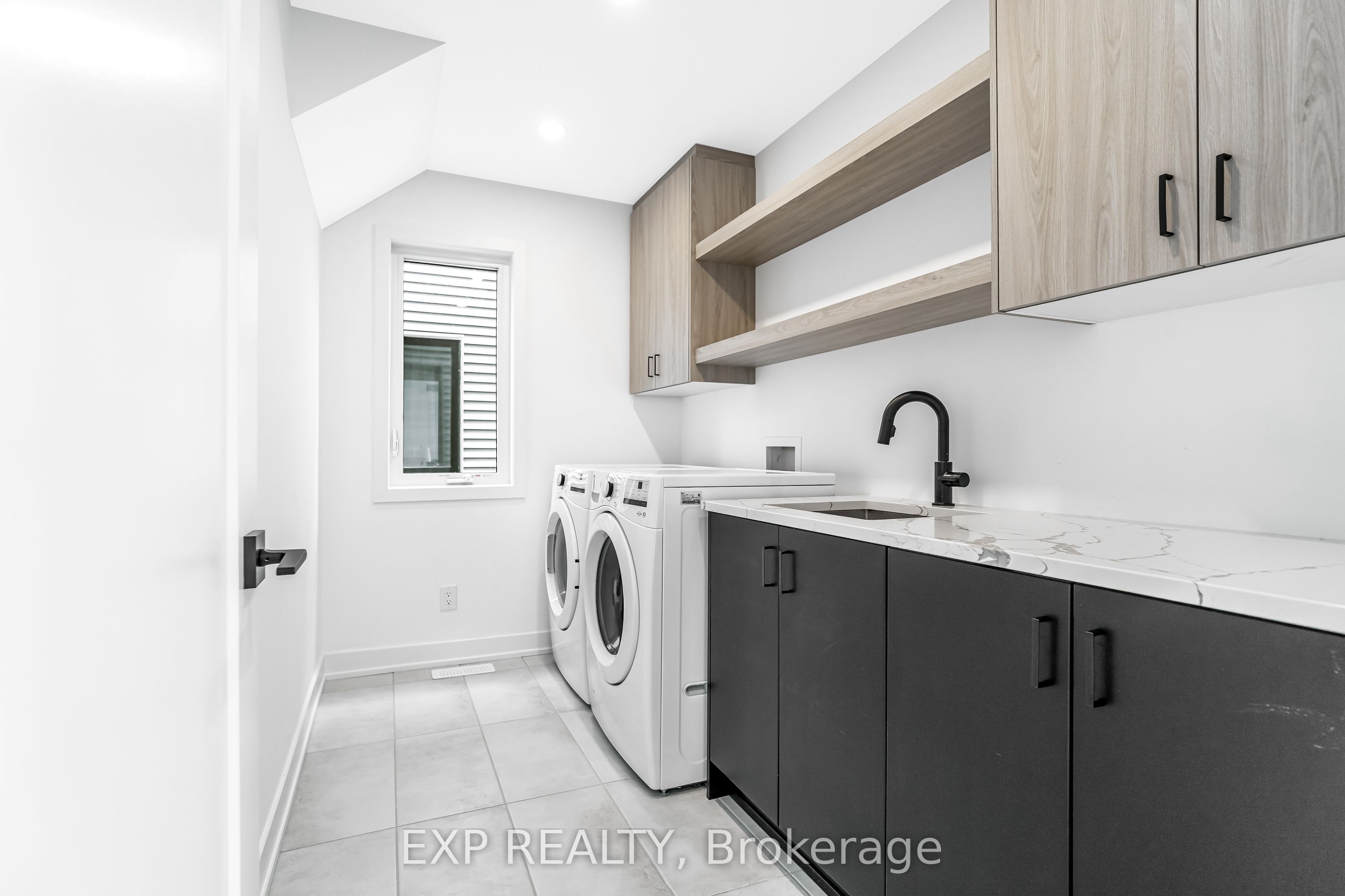 489 Duvernay Drive Property Photo 32
