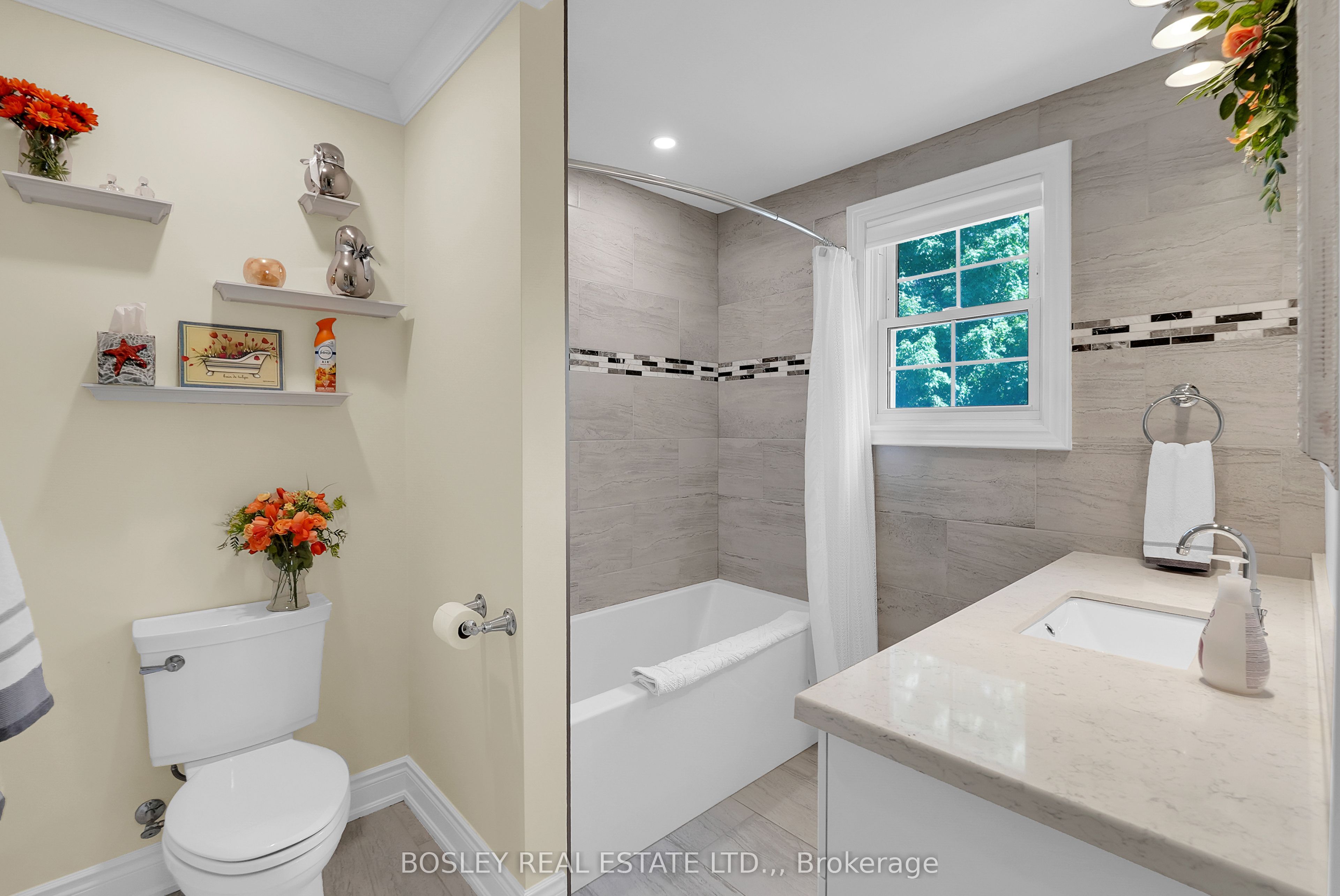 3 The Promenade Property Photo 27