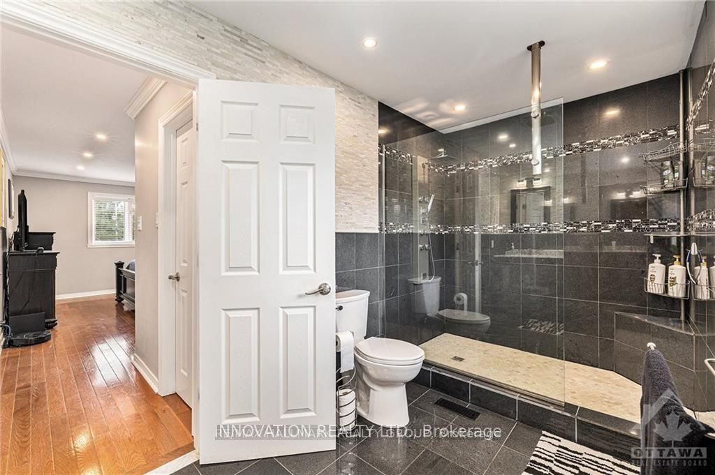 7 Grierson Lane Property Photo 18